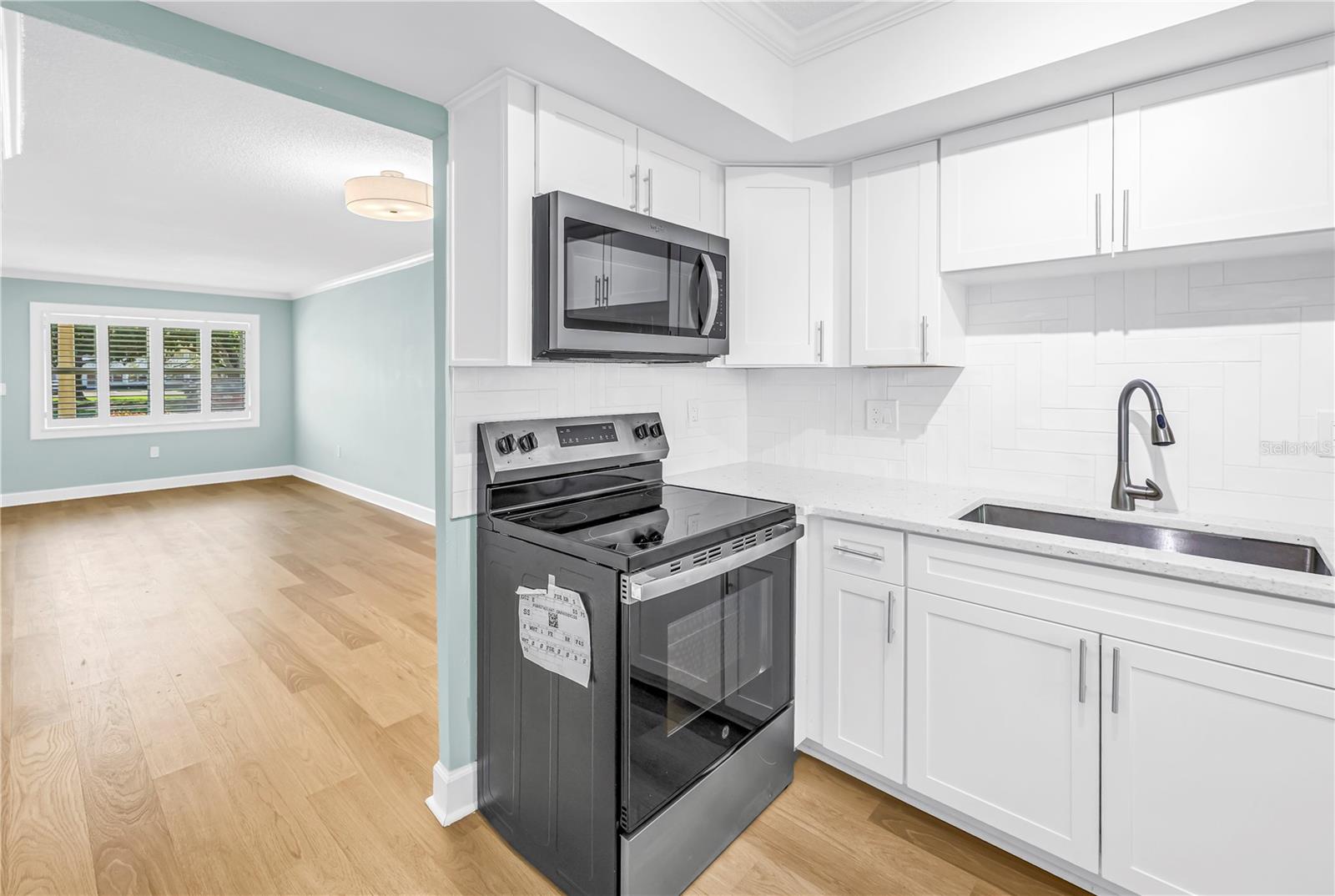 951 79TH AVENUE N, #120, St Petersburg, FL 33702