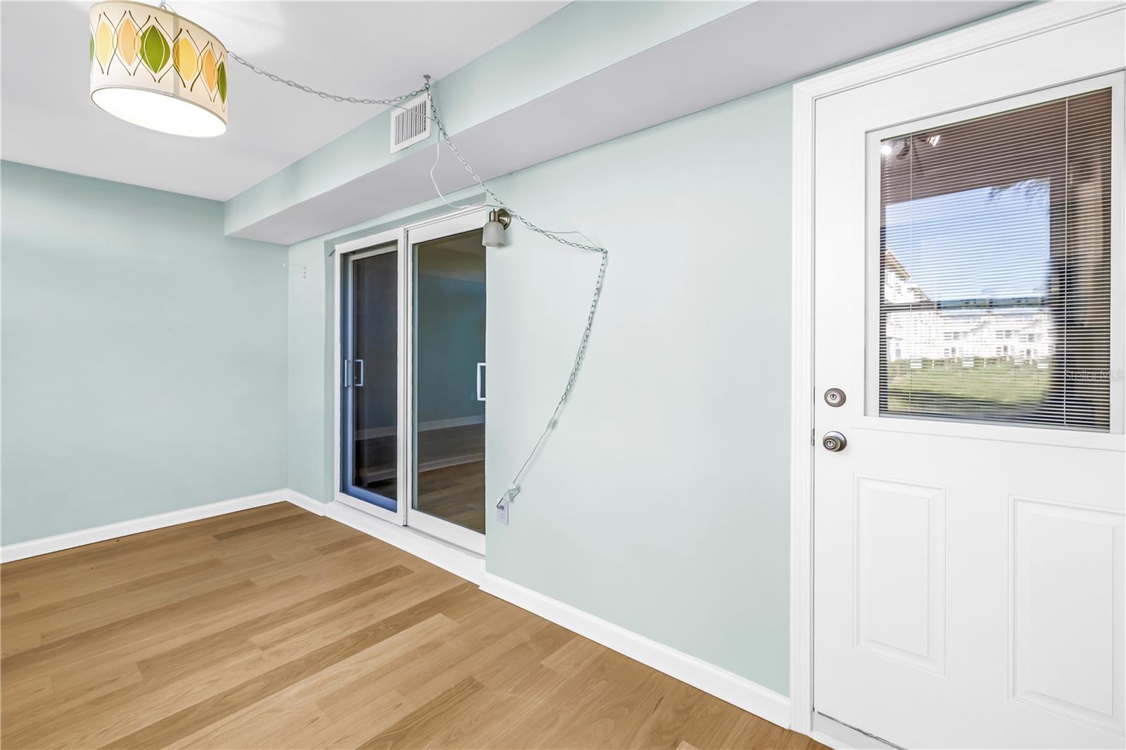 951 79TH AVENUE N, #120, St Petersburg, FL 33702