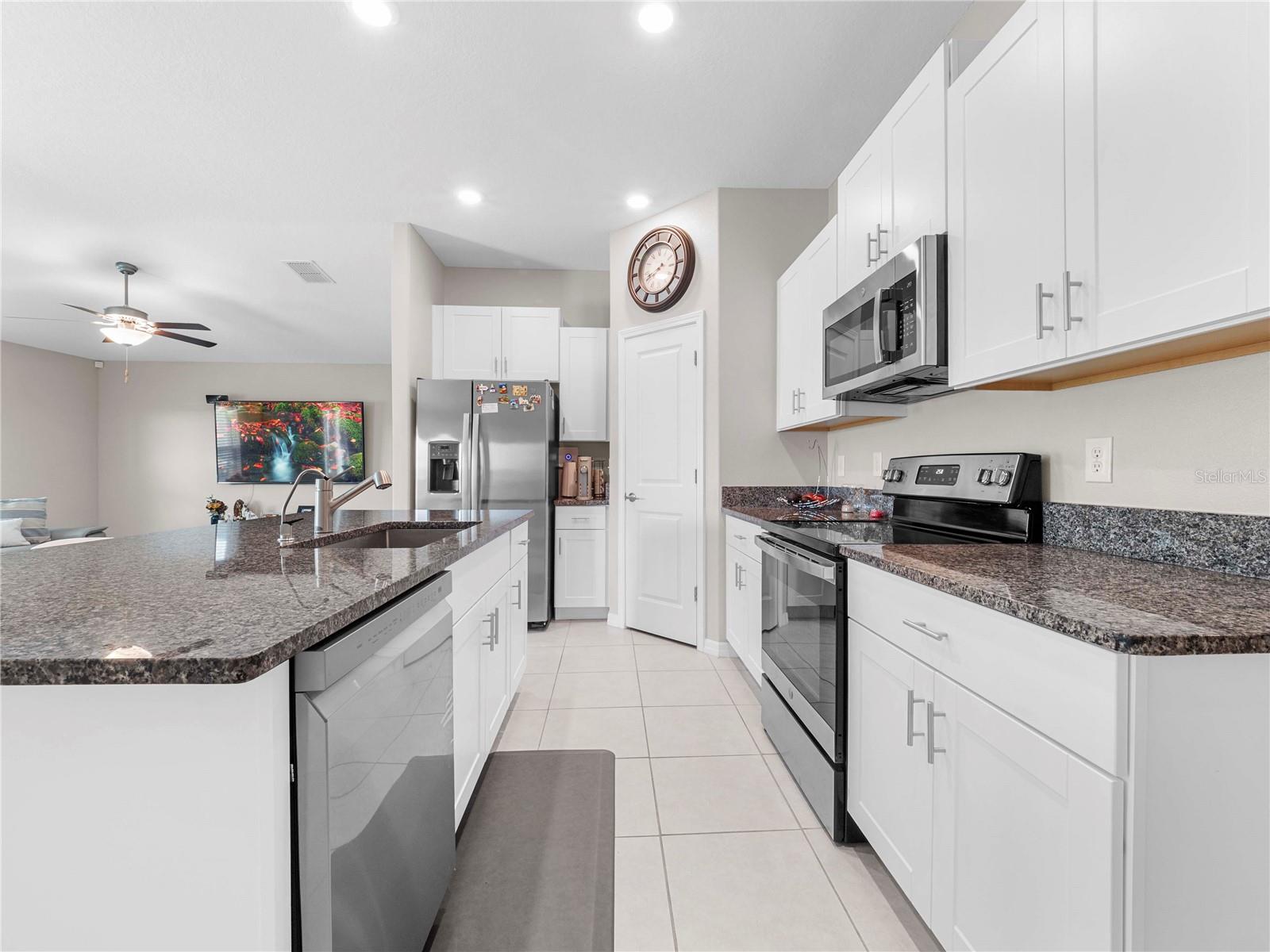 15436 MILLER CREEK DRIVE, Sun City Center, FL 33573 15436 MILLER CREEK DRIVE, Sun City Center, FL 33573