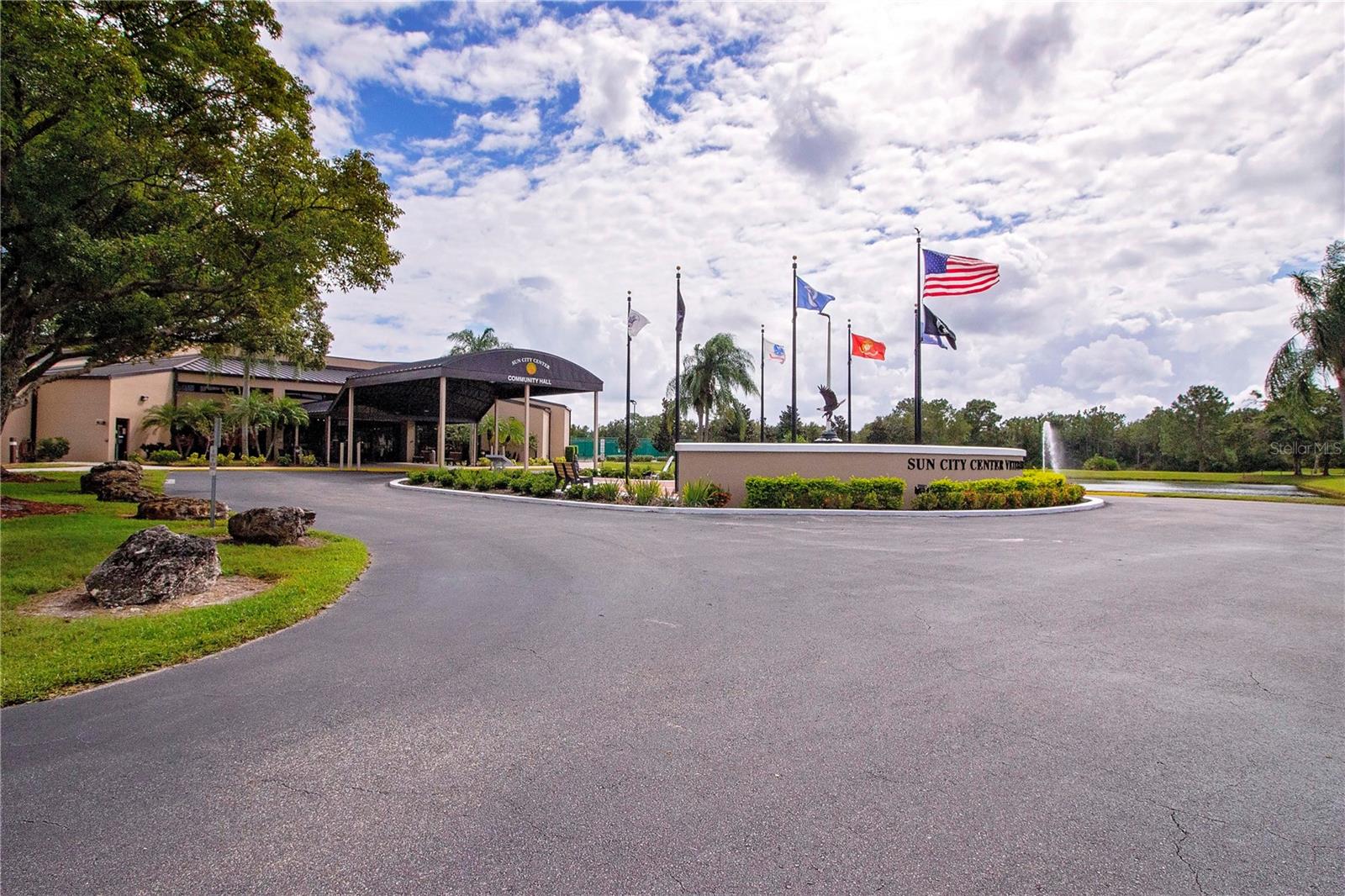 2108 MEADOWLARK LANE, Sun City Center, FL 33573