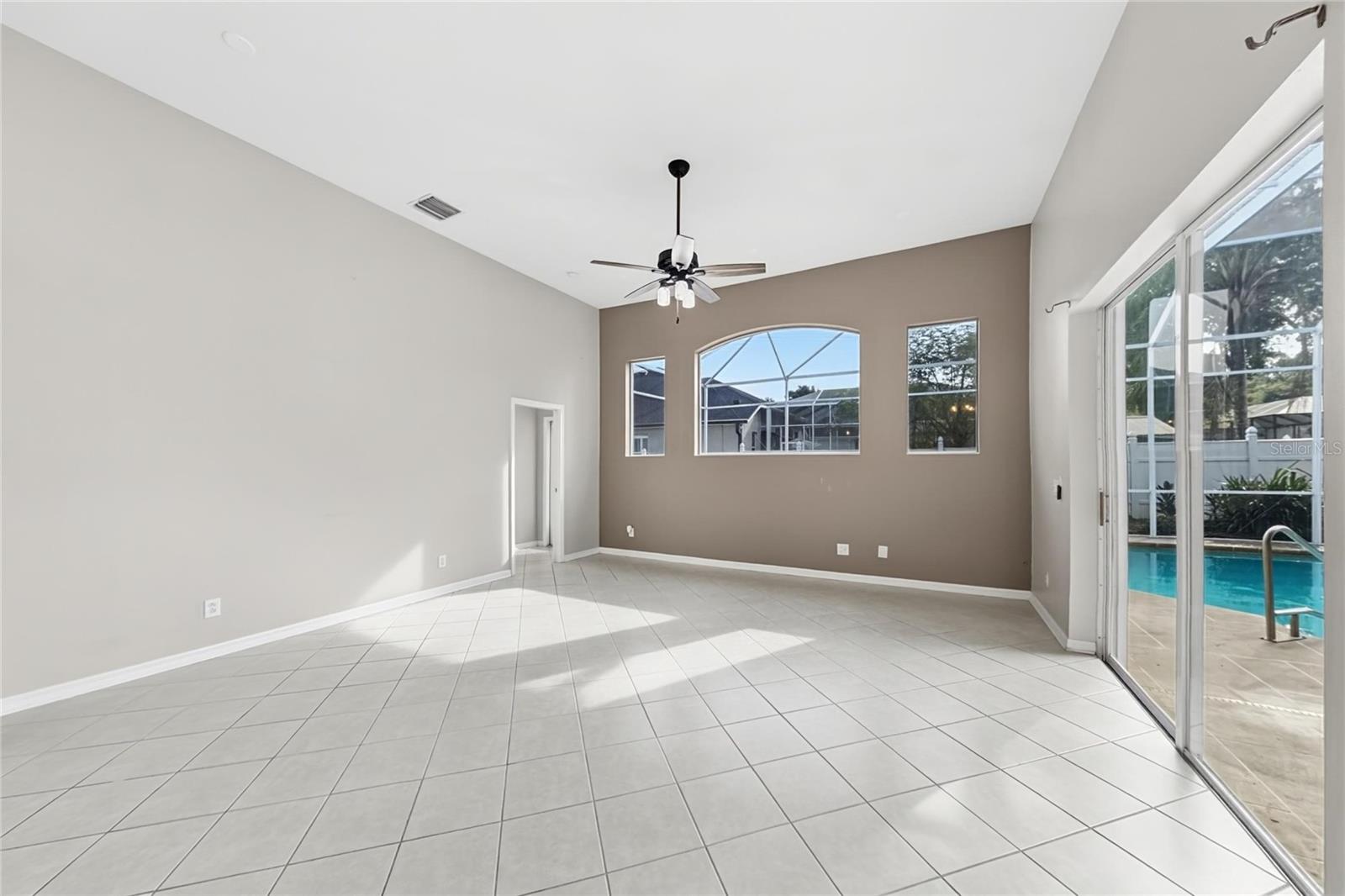 219 RONJA LANE, Valrico, FL 33594