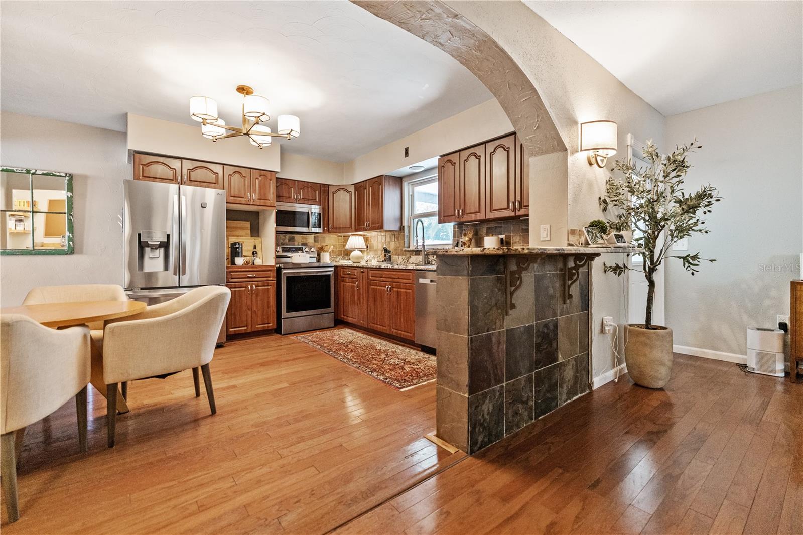 3912 W CLEVELAND STREET, Tampa, FL 33609