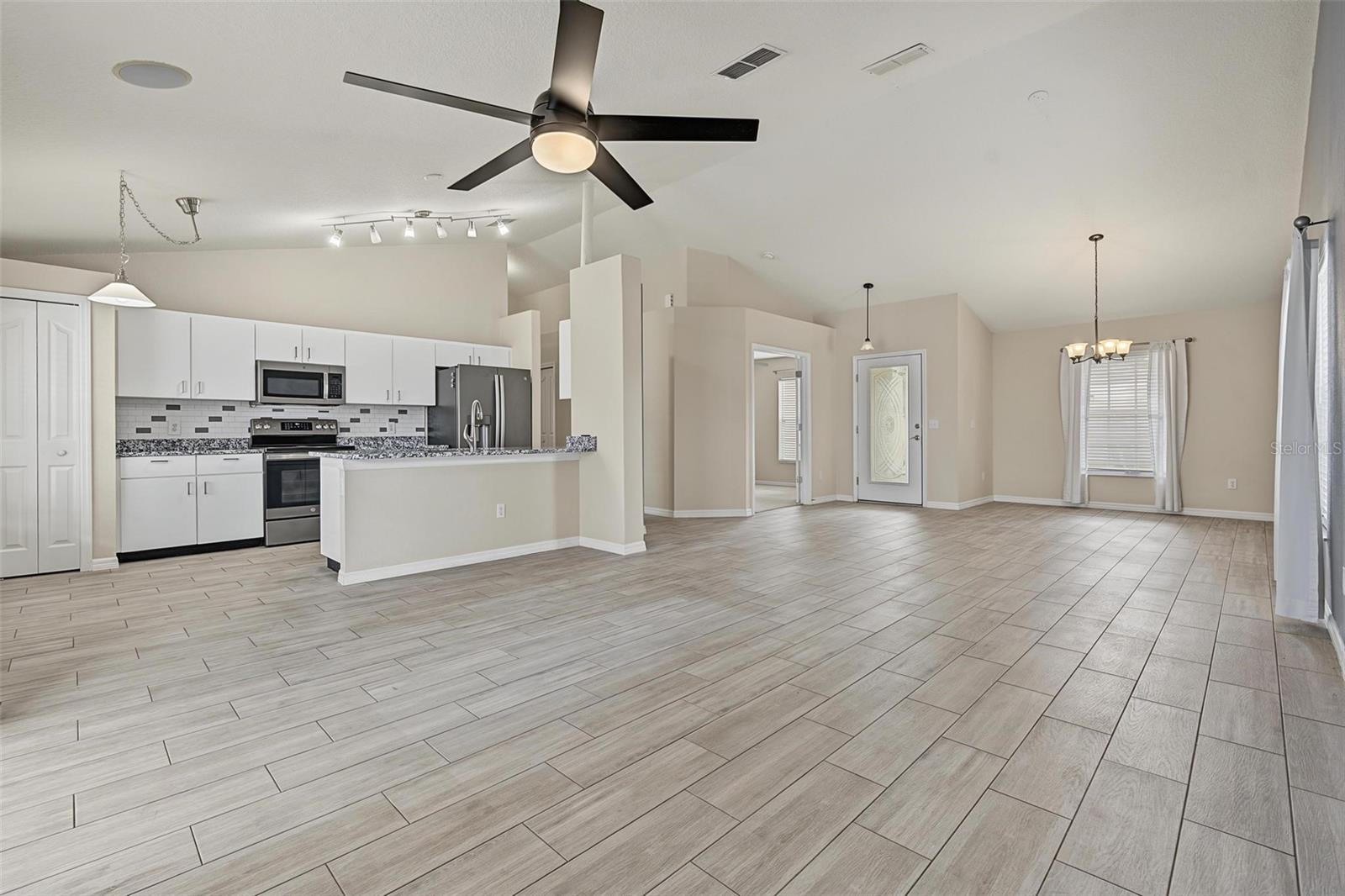5809 BLACK WALNUT COURT, Tampa, FL 33625
