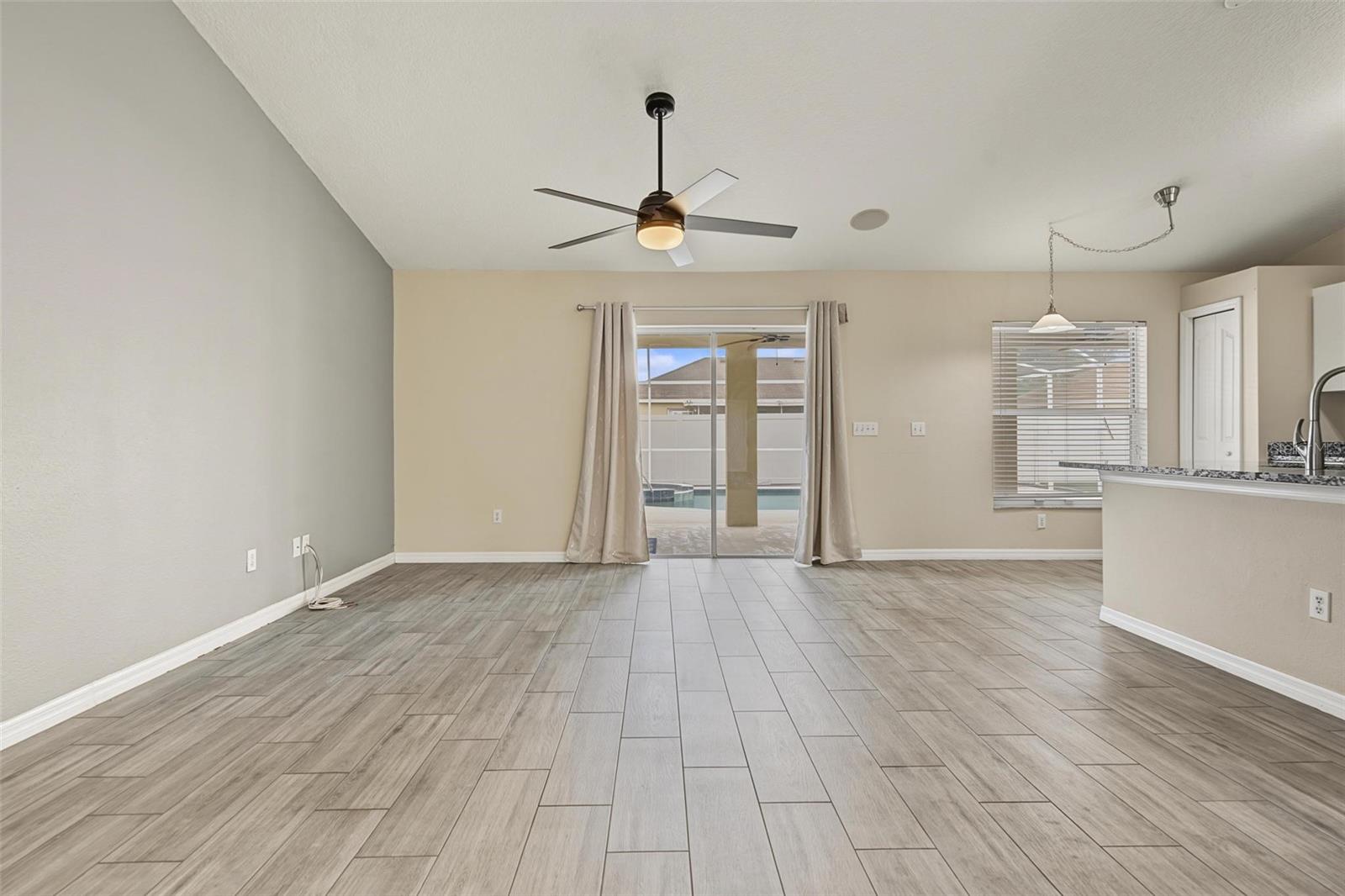 5809 BLACK WALNUT COURT, Tampa, FL 33625