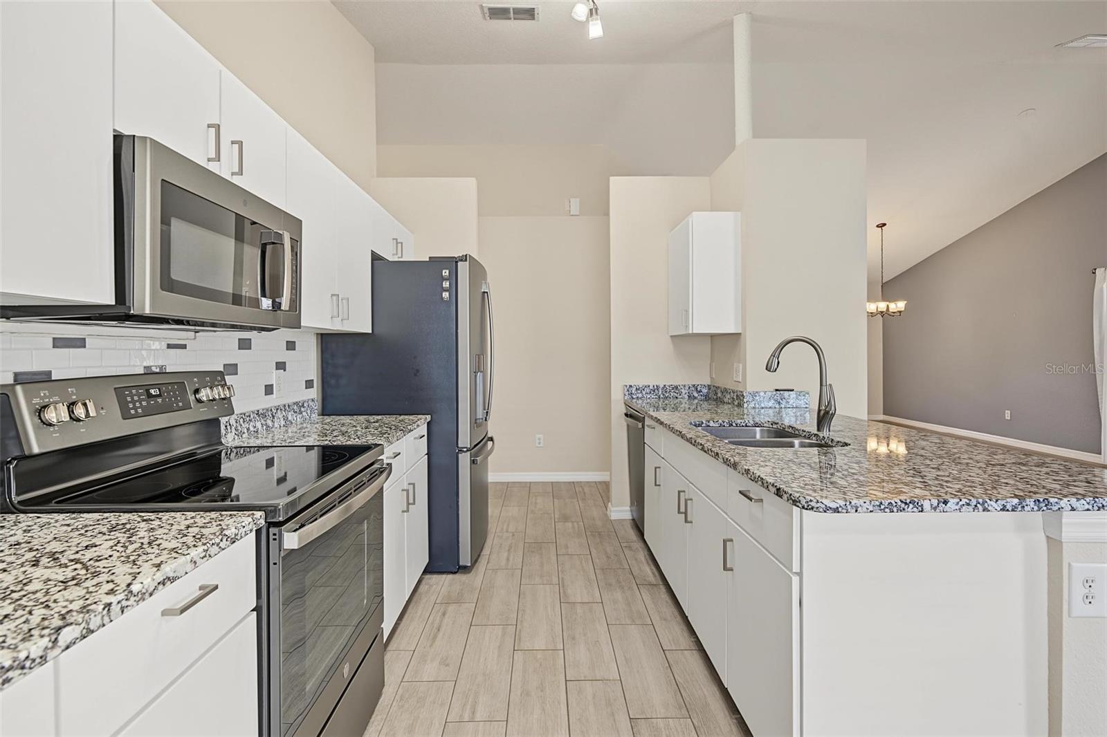 5809 BLACK WALNUT COURT, Tampa, FL 33625
