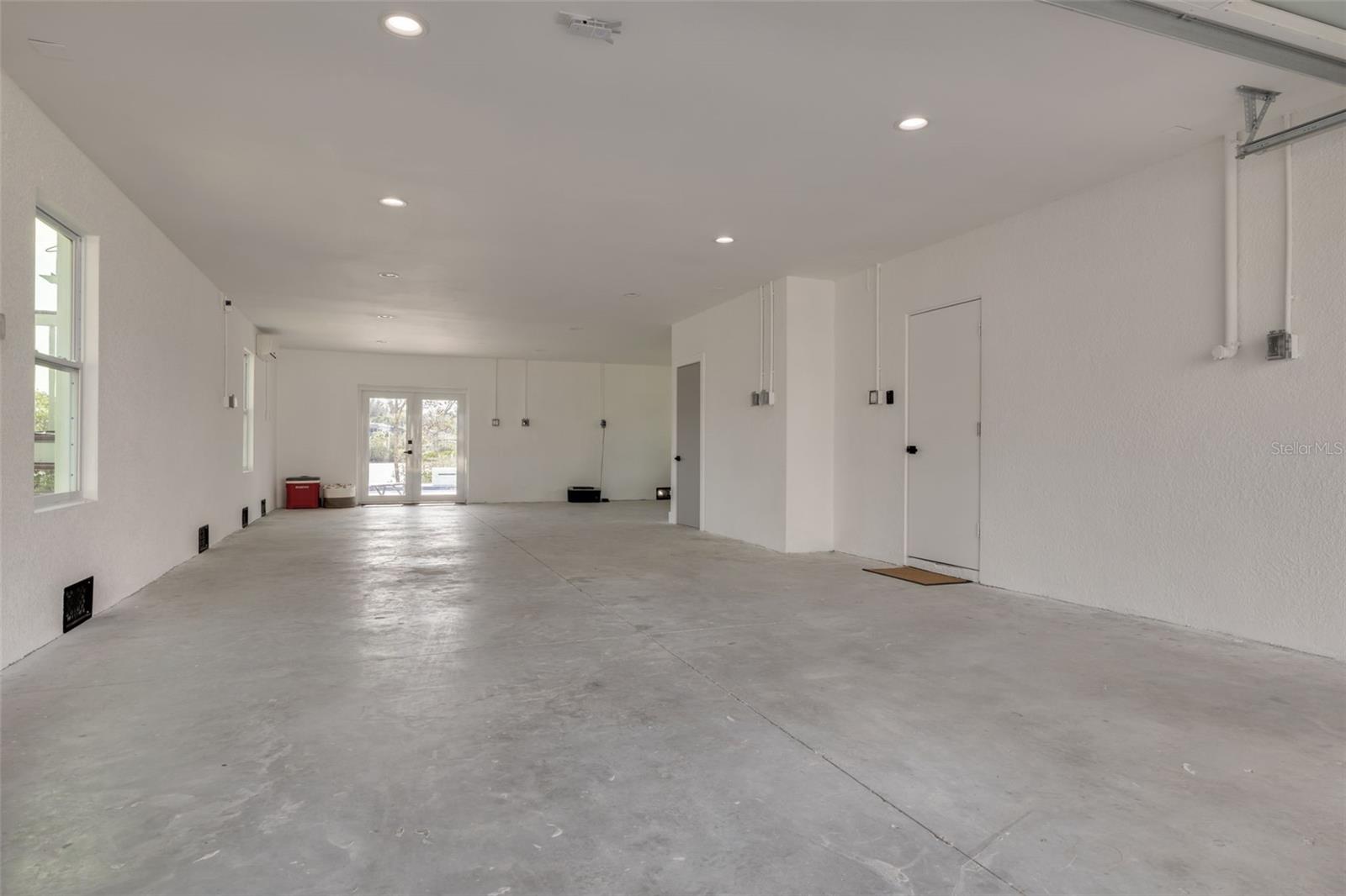 Tandem garage could fit 4 cars