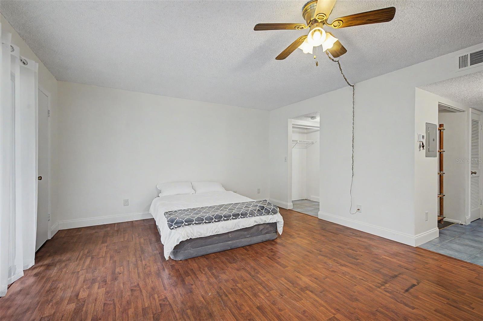 420 N BAYSHORE BOULEVARD, #104, Clearwater, FL 33759