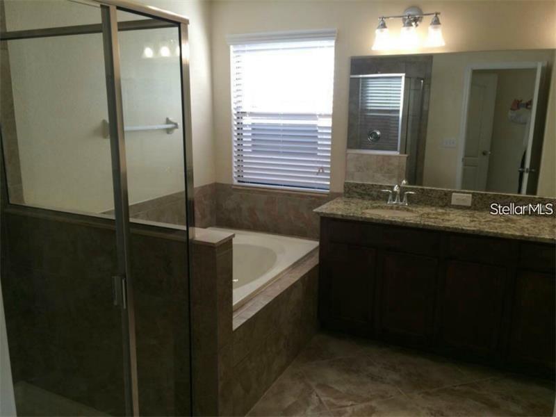 1215 BALLARD GREEN PLACE, Brandon, FL 33511