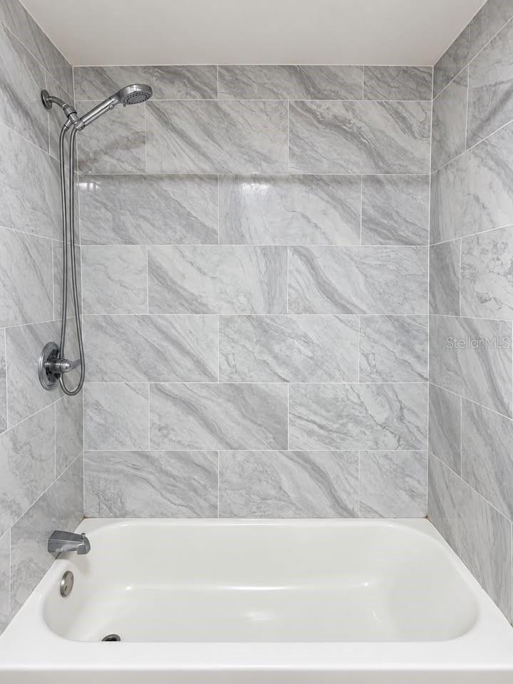 1042 OMOHUNDRO AVENUE, #2, Lakeland, FL 33805 1042 OMOHUNDRO AVENUE, #2, Lakeland, FL 33805
