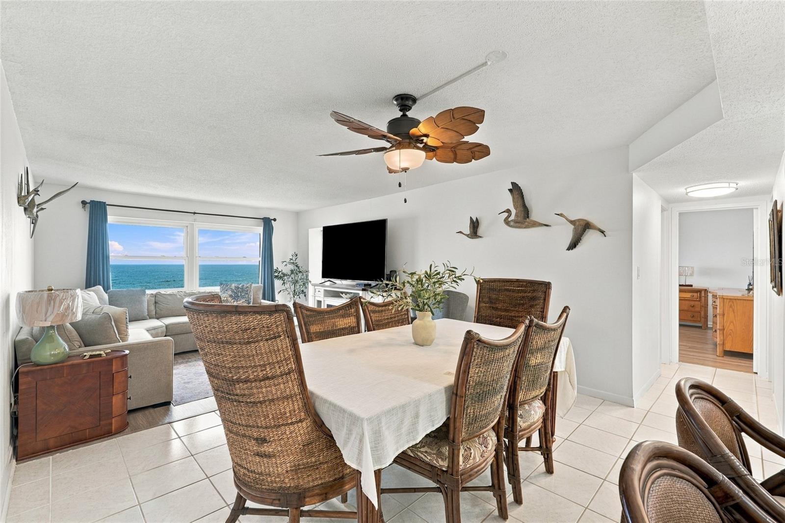 11000 GULF BOULEVARD, #1002, Treasure Island, FL 33706 11000 GULF BOULEVARD, #1002, Treasure Island, FL 33706