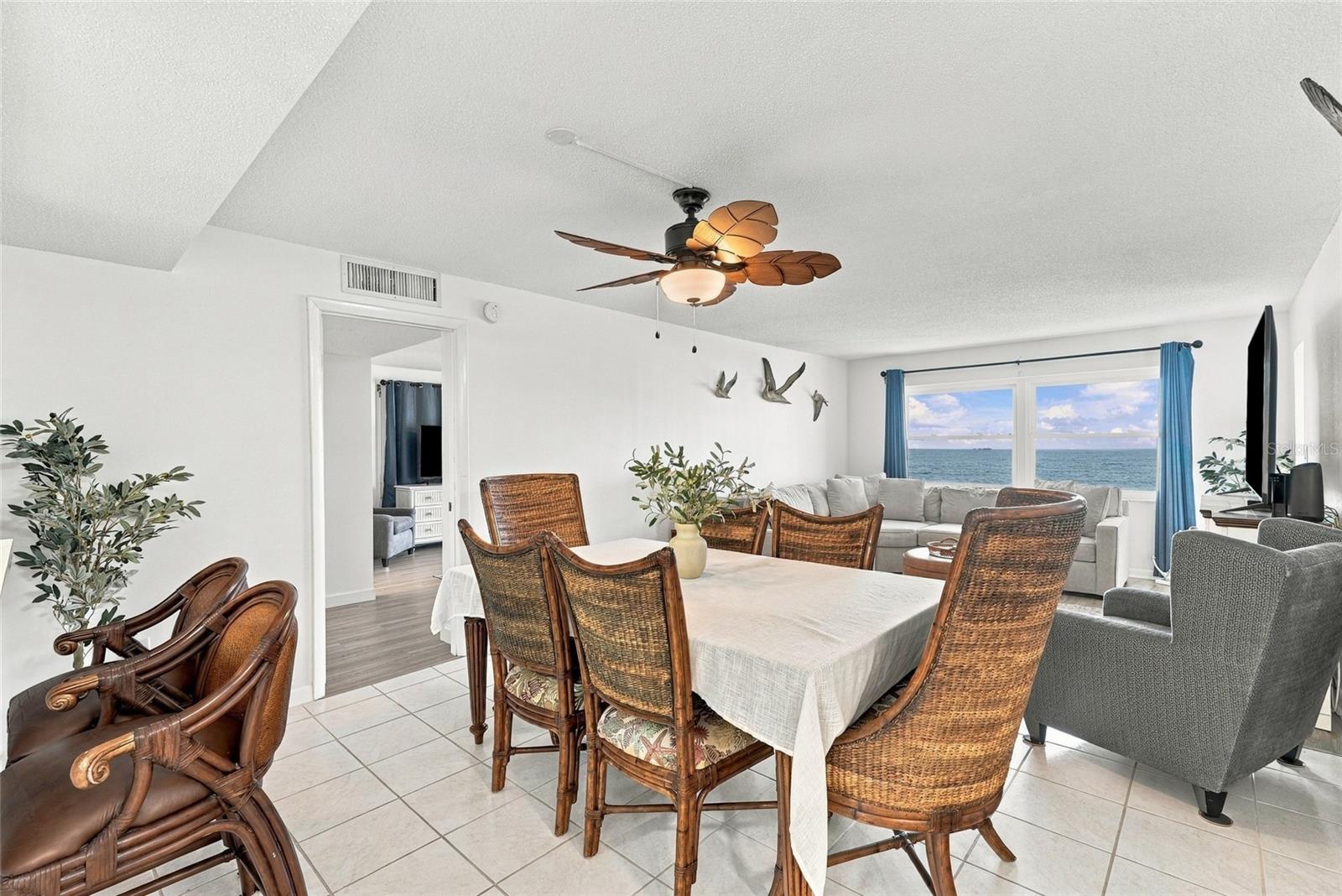 11000 GULF BOULEVARD, #1002, Treasure Island, FL 33706 11000 GULF BOULEVARD, #1002, Treasure Island, FL 33706