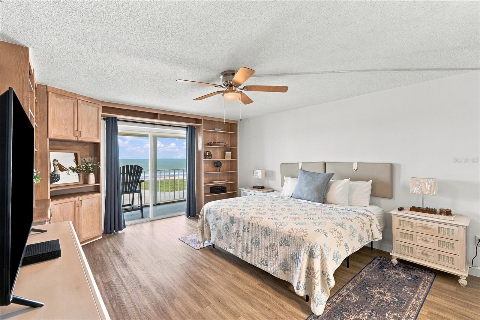 11000 GULF BOULEVARD, #1002, Treasure Island, FL 33706
