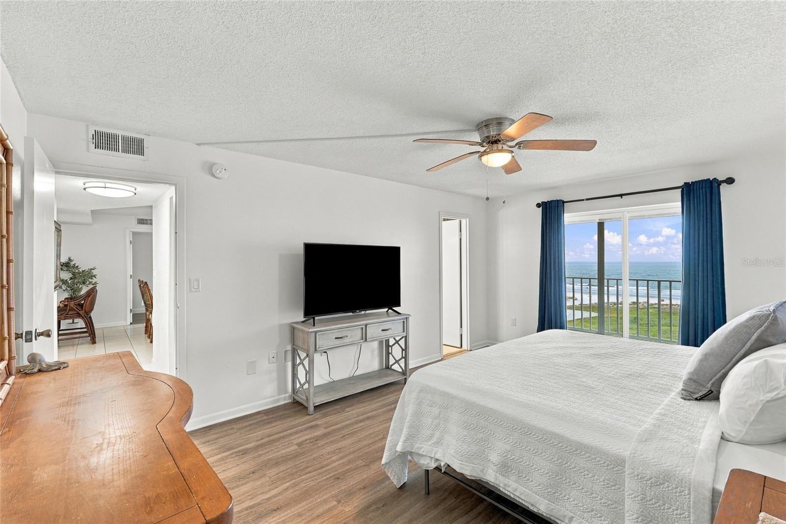 11000 GULF BOULEVARD, #1002, Treasure Island, FL 33706