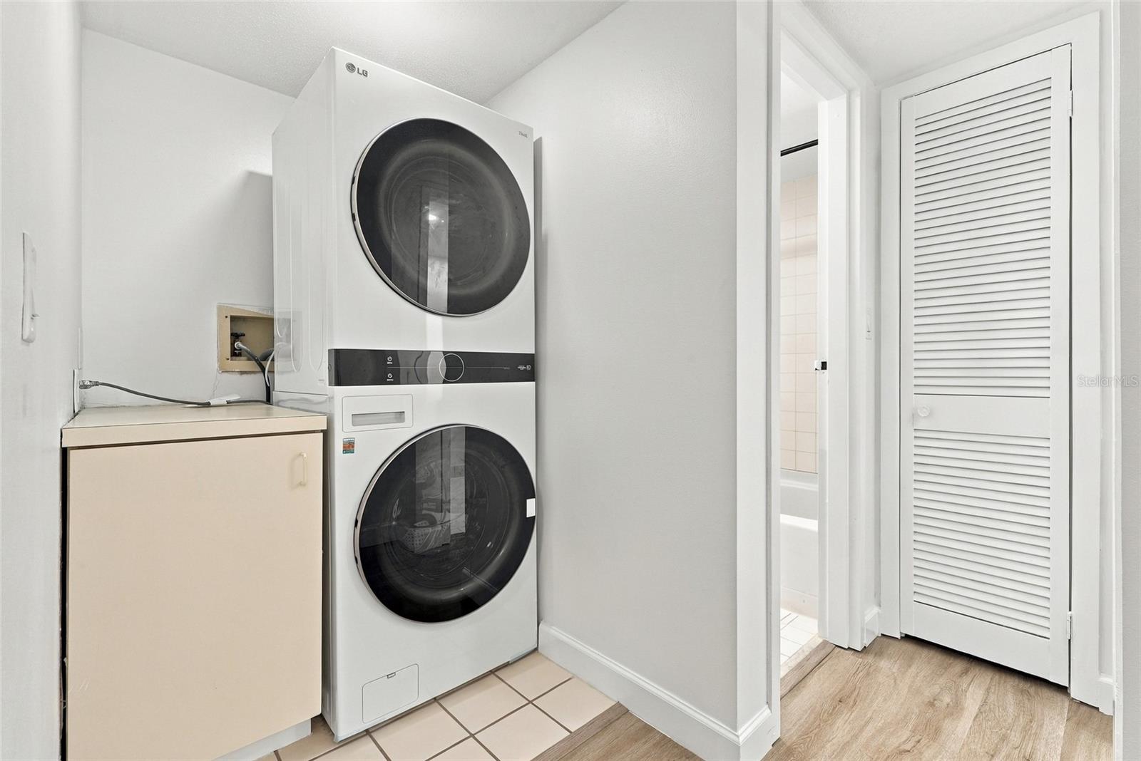 11000 GULF BOULEVARD, #1002, Treasure Island, FL 33706