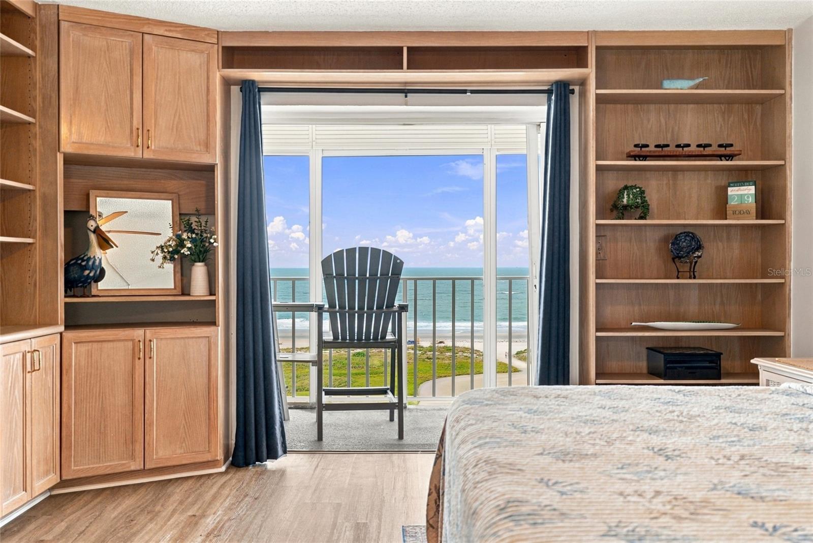 11000 GULF BOULEVARD, #1002, Treasure Island, FL 33706