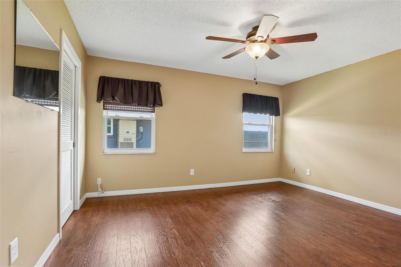 1806 PINEAPPLE PALM COURT, Sun City Center, FL 33573