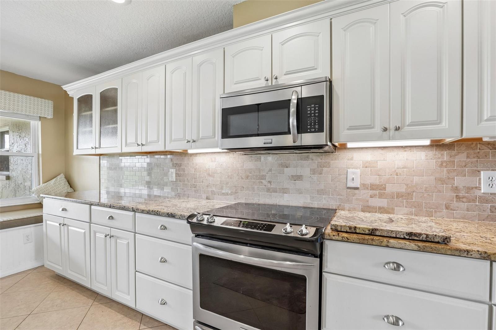 1806 PINEAPPLE PALM COURT, Sun City Center, FL 33573