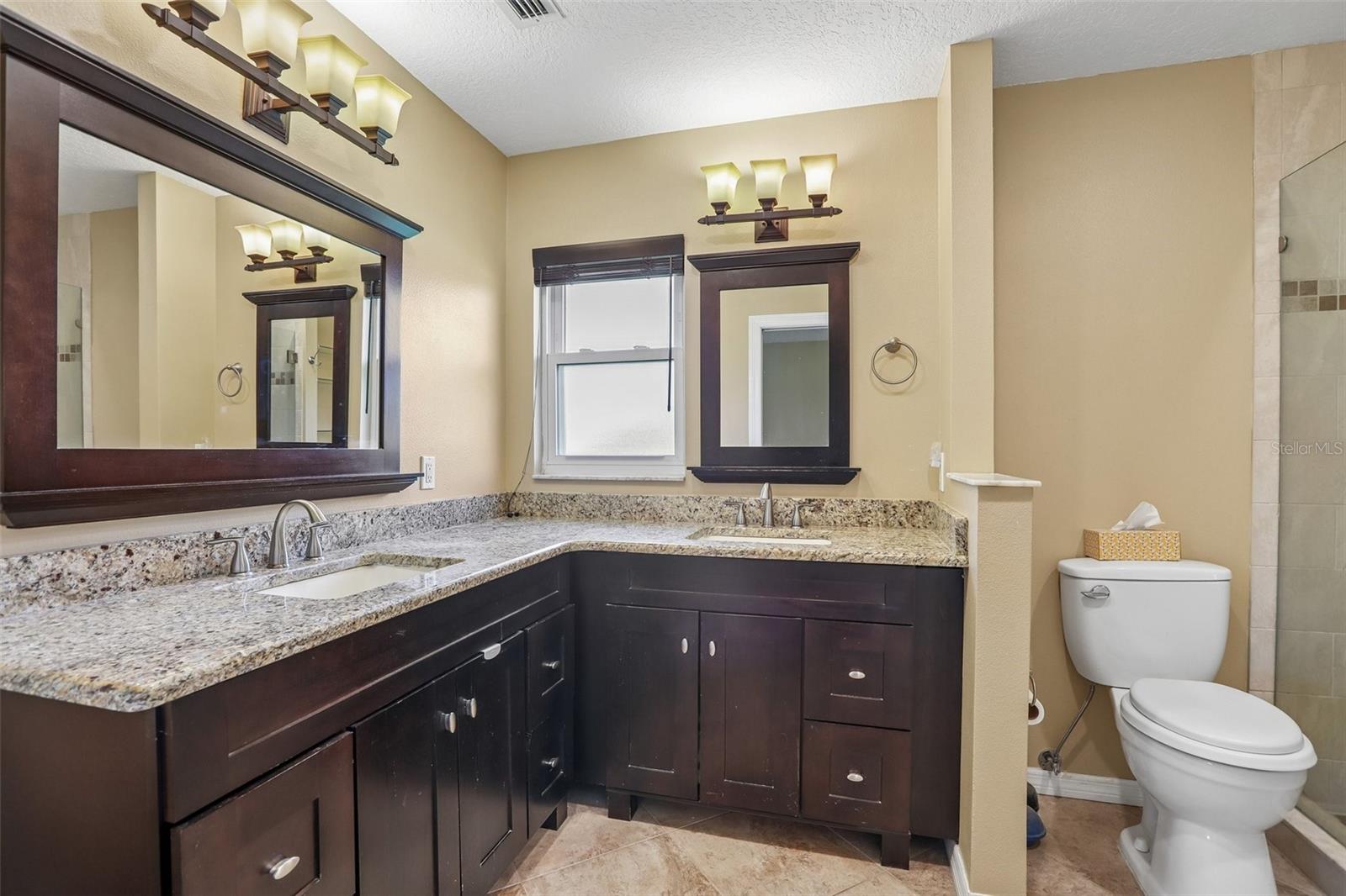 1806 PINEAPPLE PALM COURT, Sun City Center, FL 33573