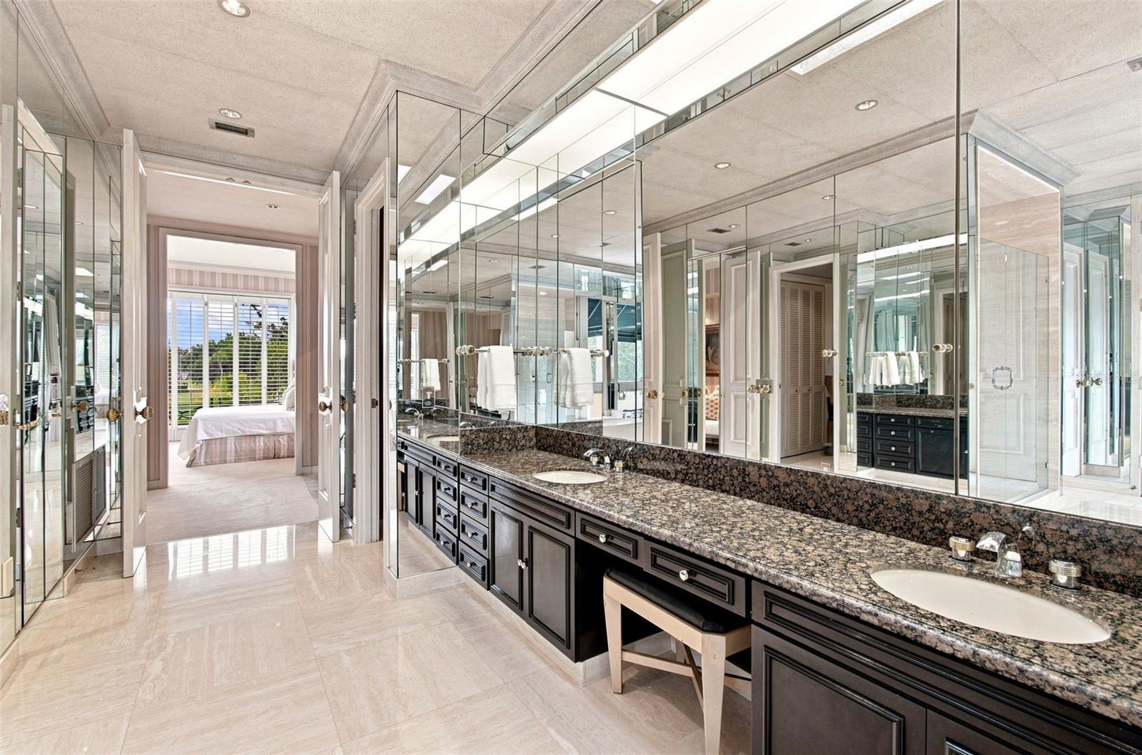 924 S GOLF VIEW STREET, Tampa, FL 33629