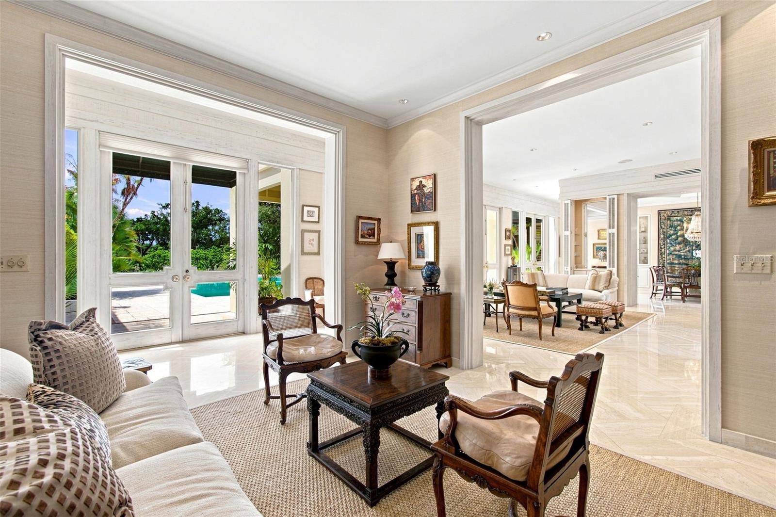 924 S GOLF VIEW STREET, Tampa, FL 33629