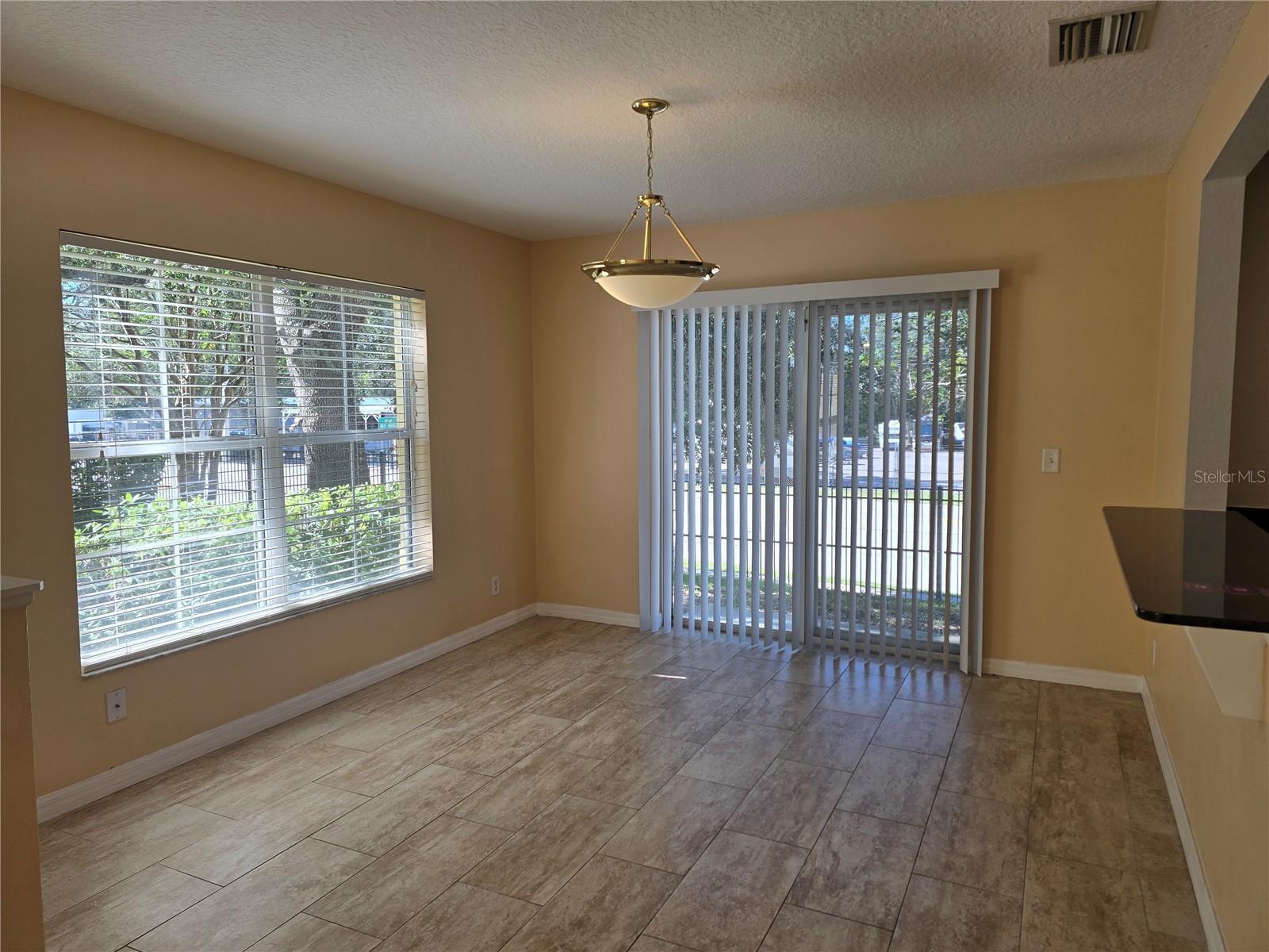 216 DRAW BRIDGE LANE, Valrico, FL 33594