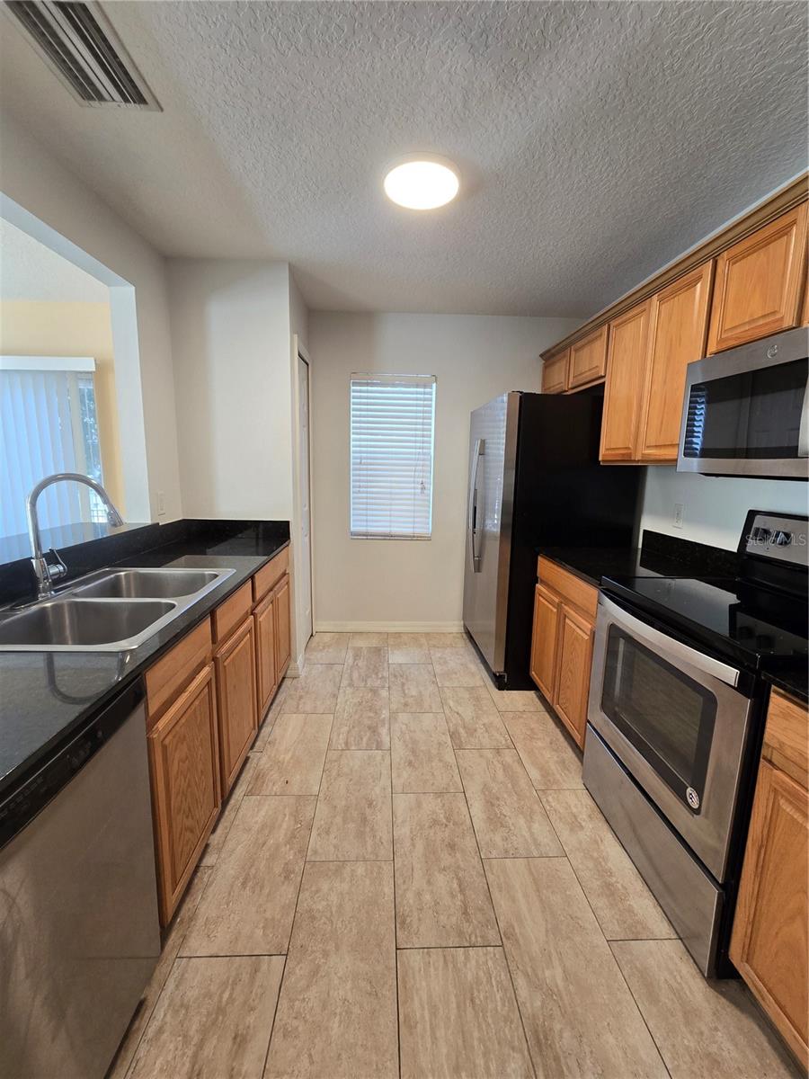 216 DRAW BRIDGE LANE, Valrico, FL 33594