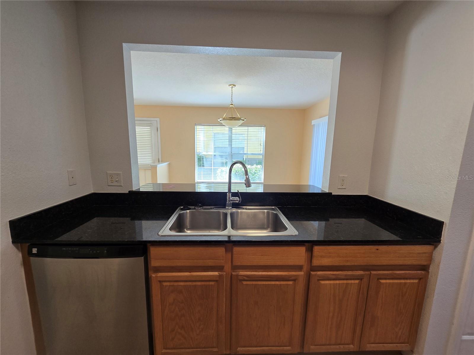 216 DRAW BRIDGE LANE, Valrico, FL 33594