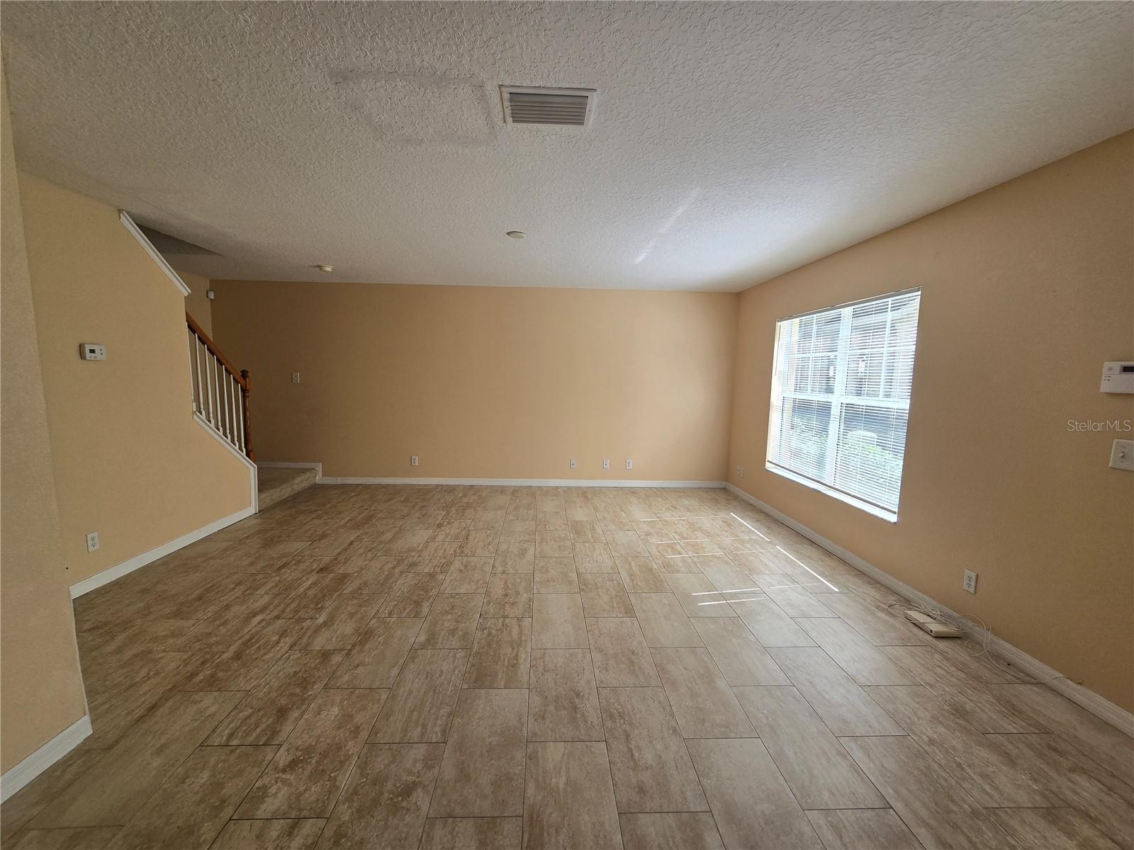 216 DRAW BRIDGE LANE, Valrico, FL 33594