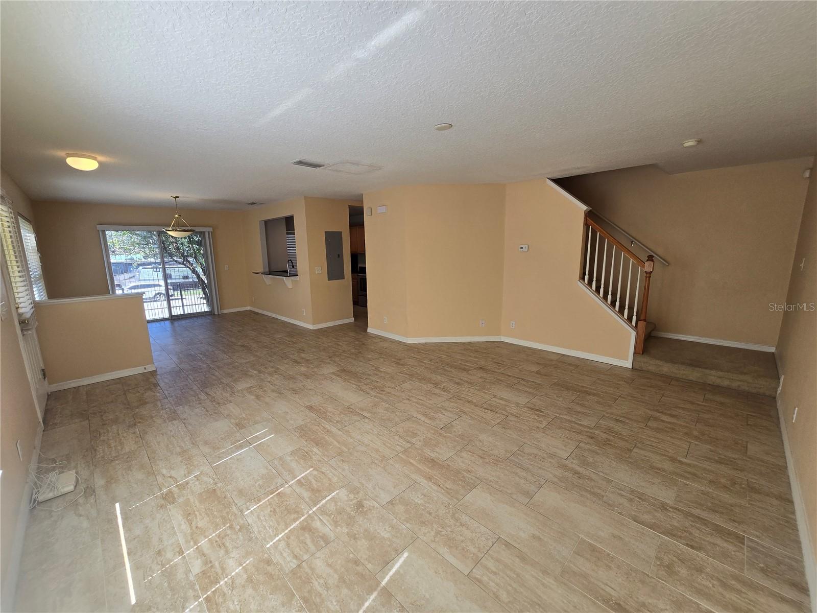 216 DRAW BRIDGE LANE, Valrico, FL 33594