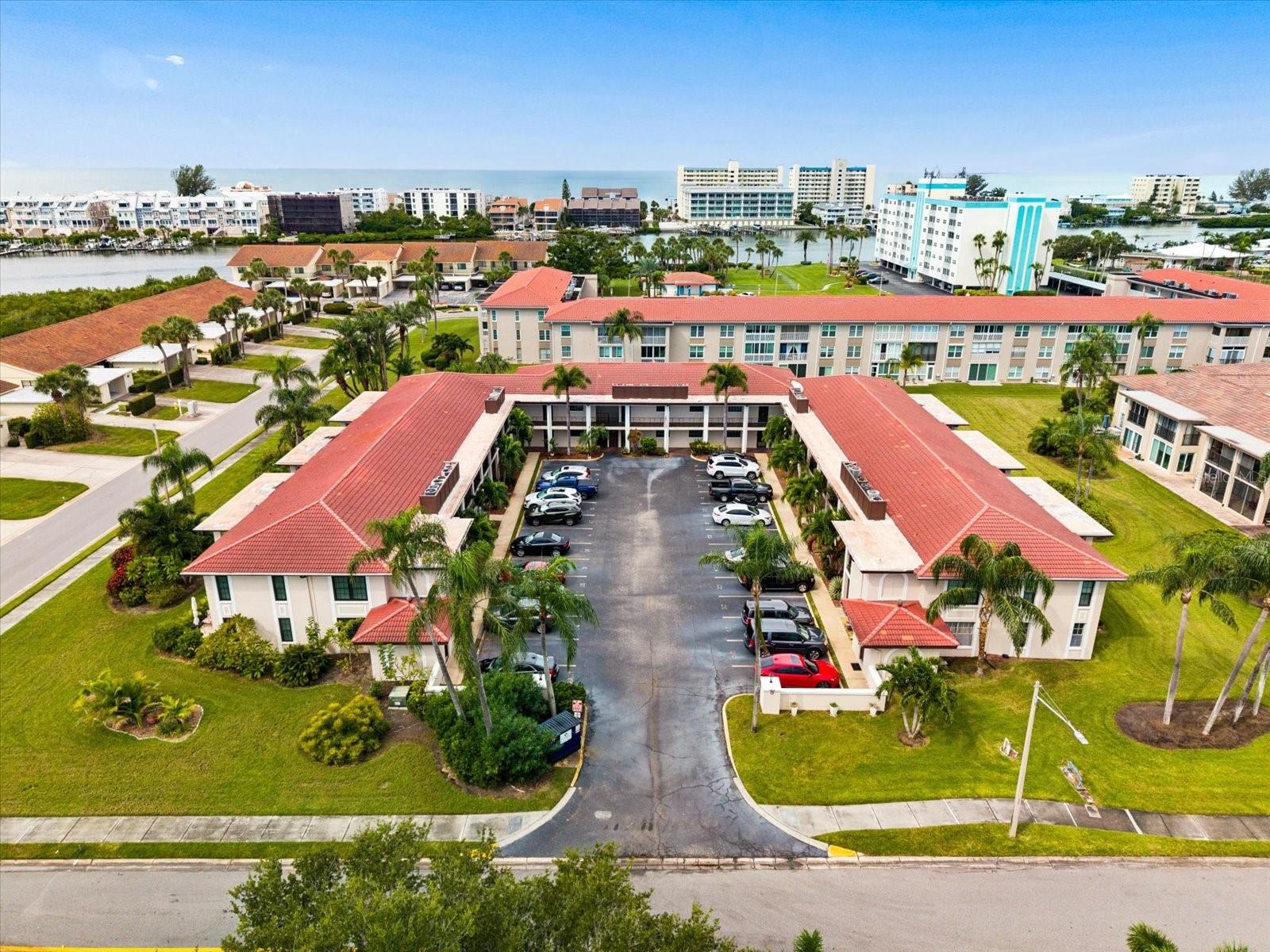 10190 IMPERIAL POINT DRIVE W, #24, Largo, FL 33774