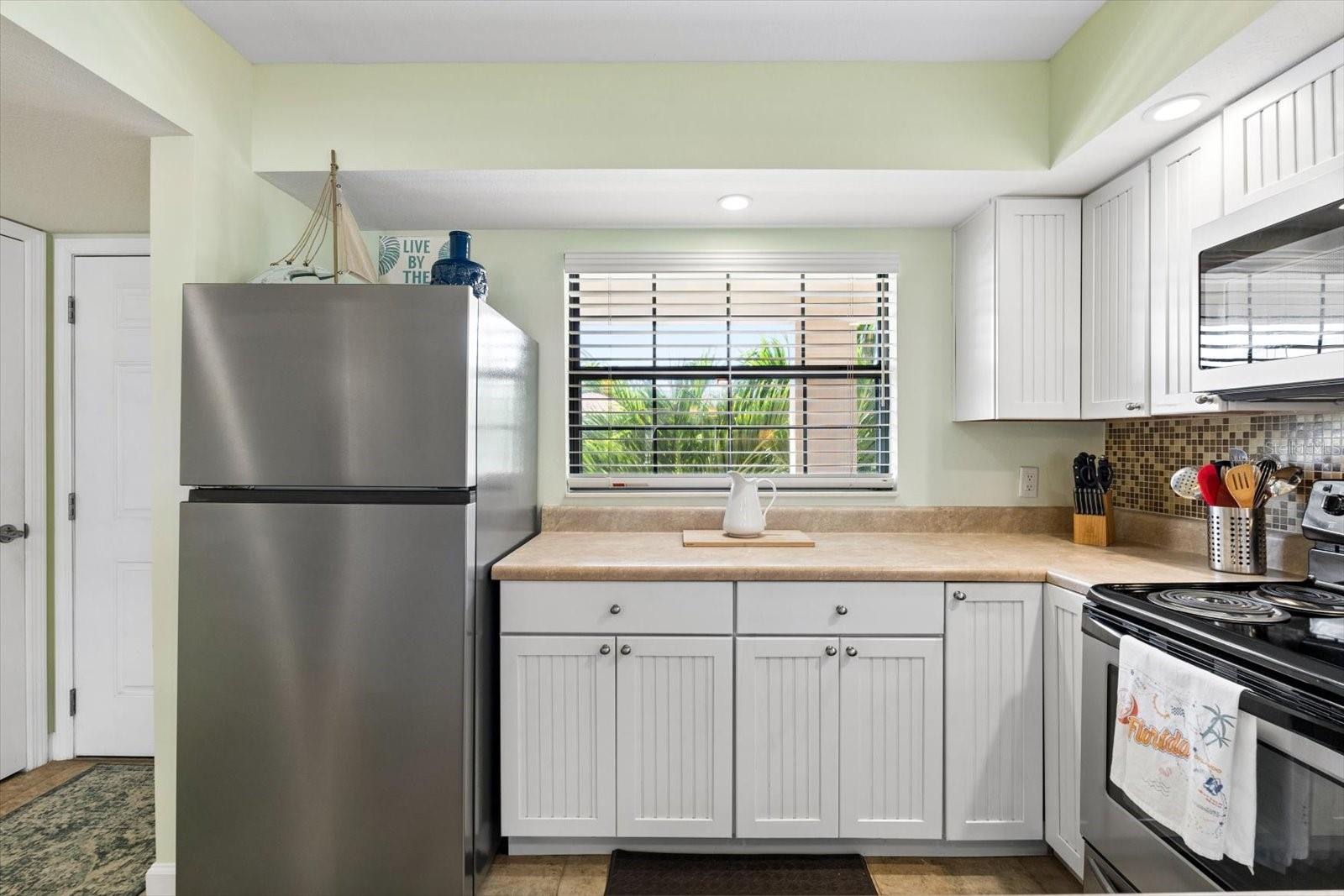 10190 IMPERIAL POINT DRIVE W, #24, Largo, FL 33774
