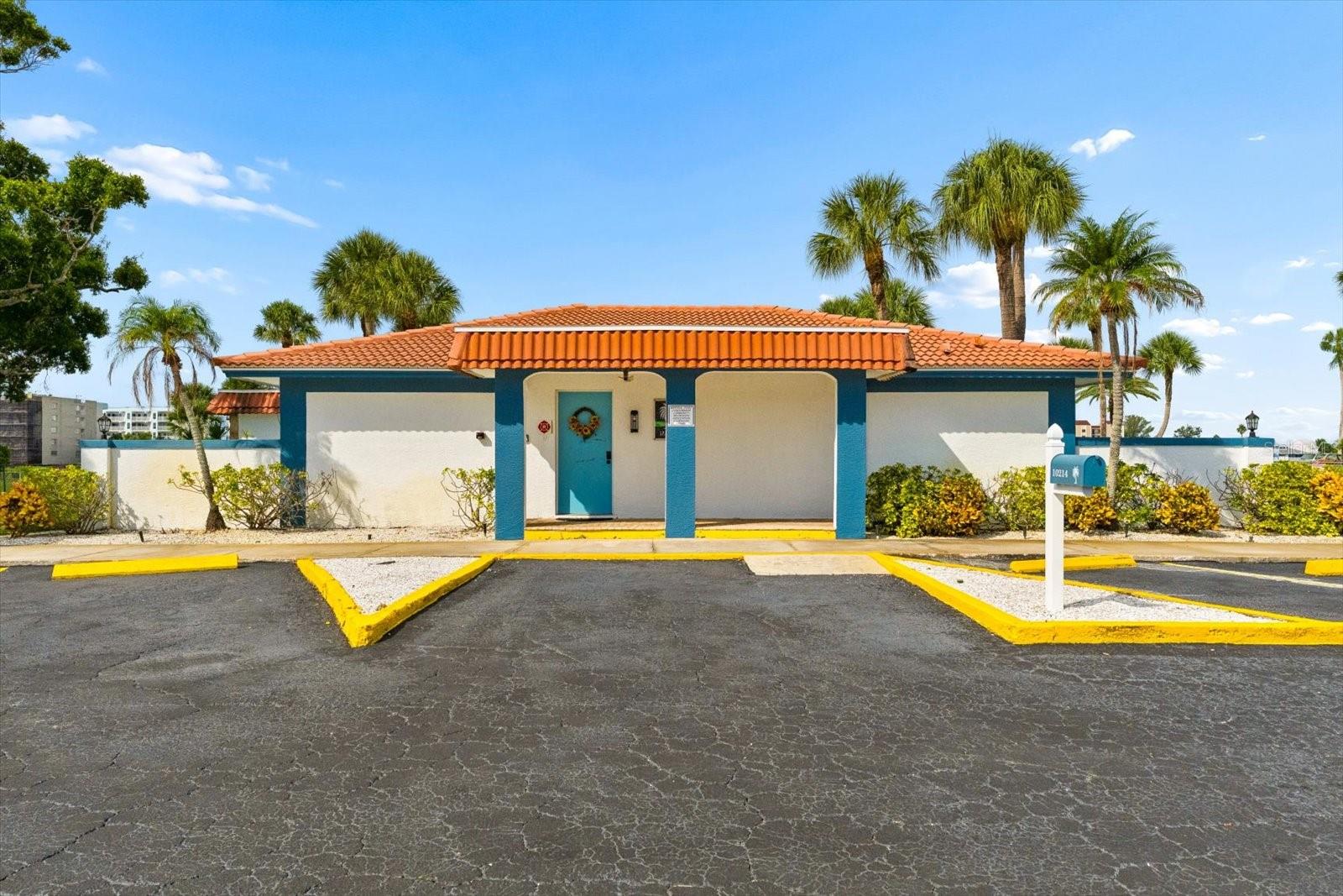 10190 IMPERIAL POINT DRIVE W, #24, Largo, FL 33774