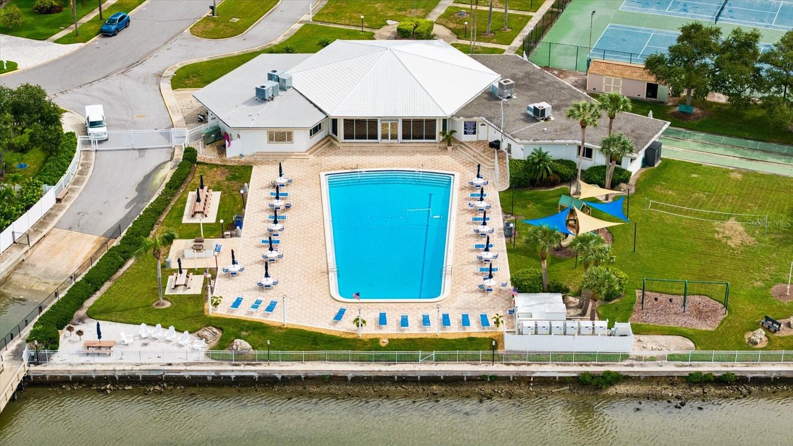 10190 IMPERIAL POINT DRIVE W, #24, Largo, FL 33774