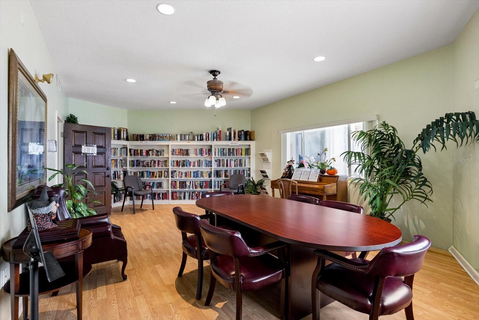 10190 IMPERIAL POINT DRIVE W, #24, Largo, FL 33774