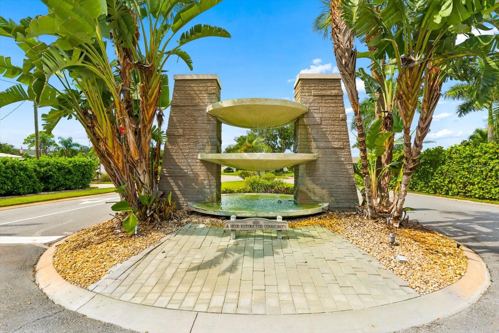 10190 IMPERIAL POINT DRIVE W, #24, Largo, FL 33774
