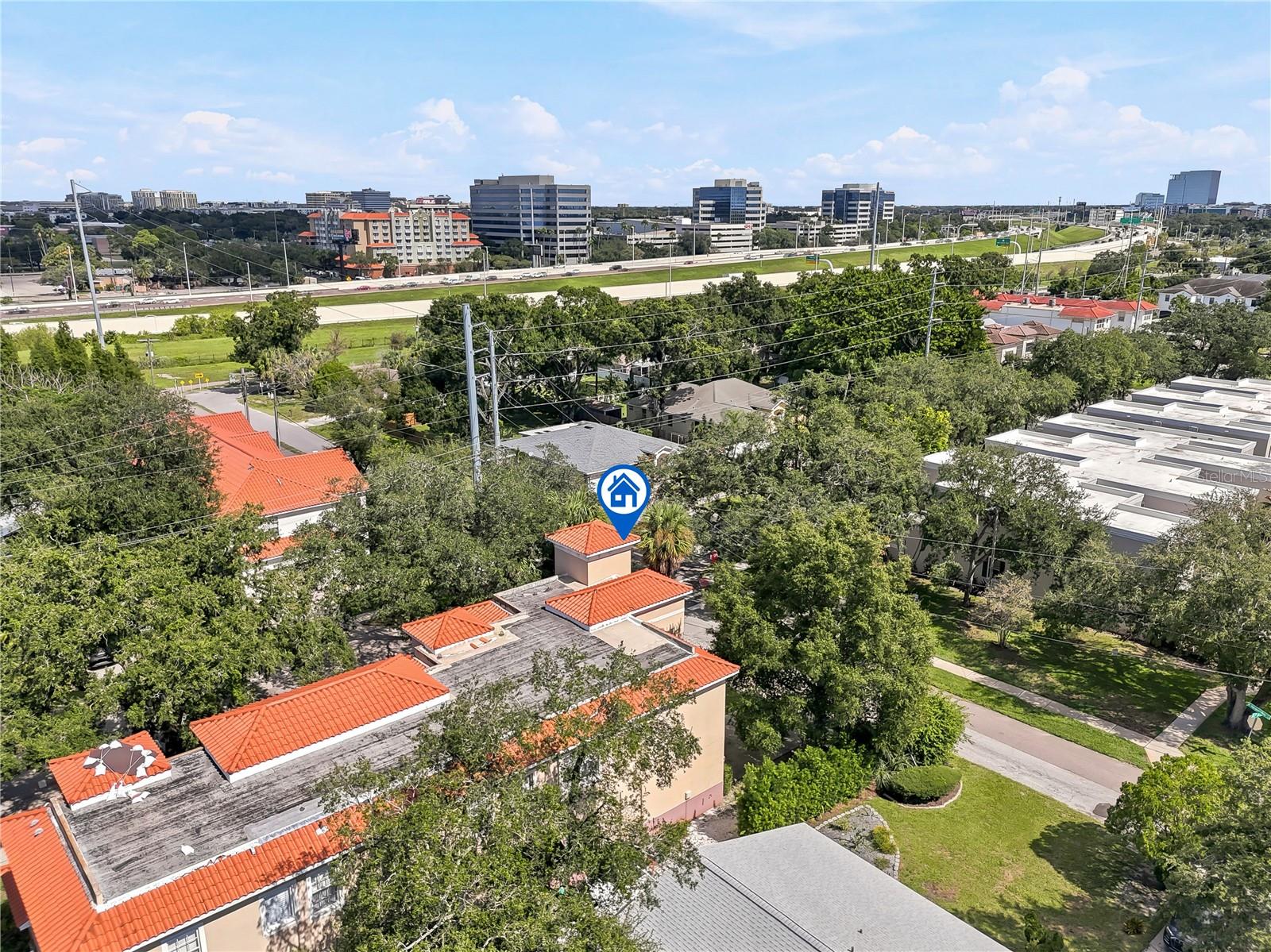 Tampa, FL 33609