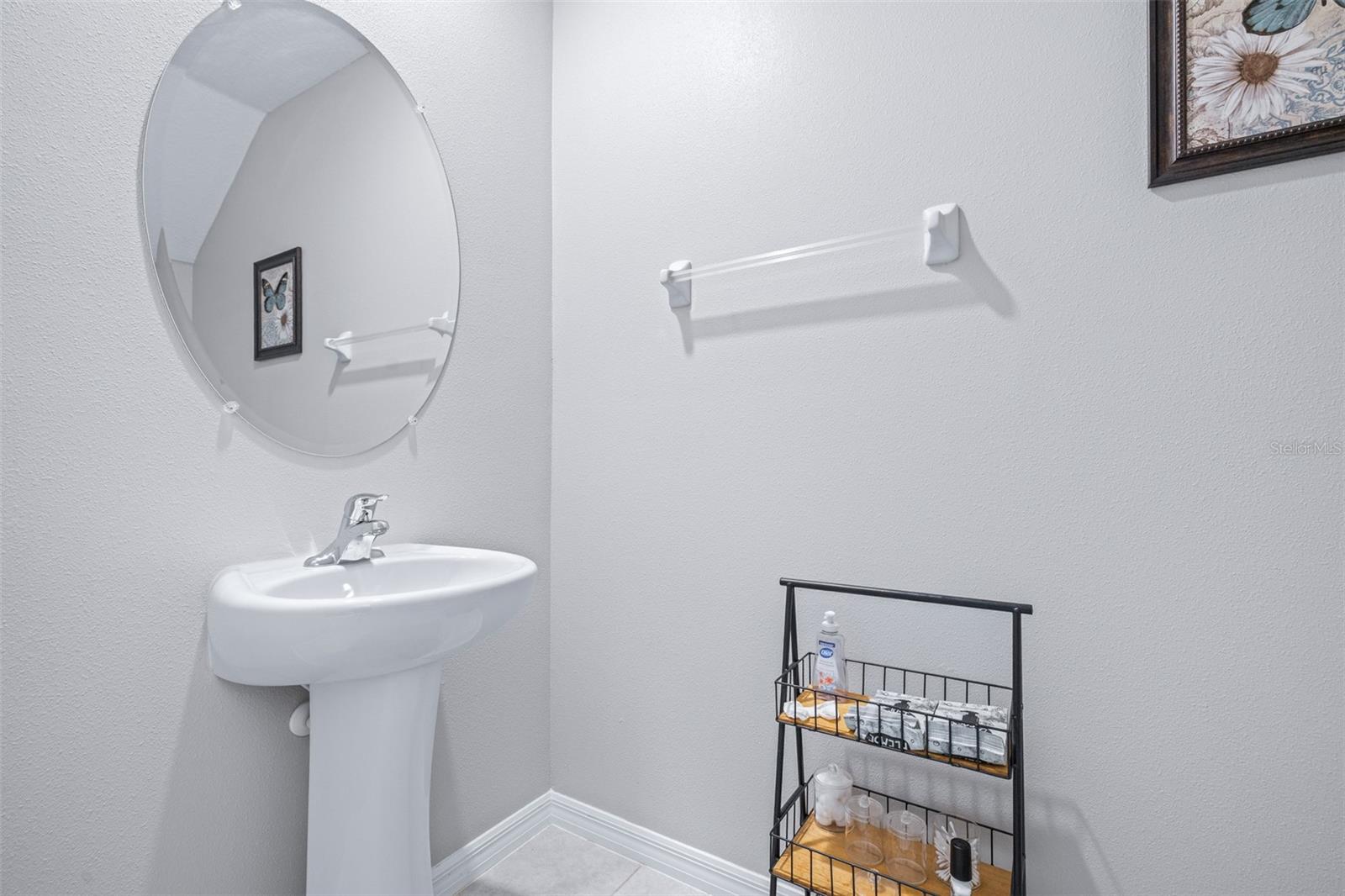 1/2 Bath downstairs