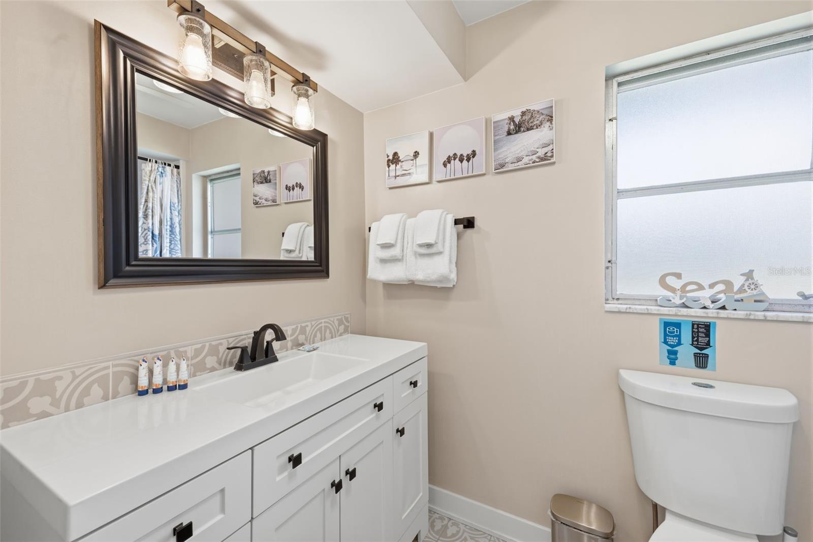 9542 OAKHURST ROAD, Seminole, FL 33776