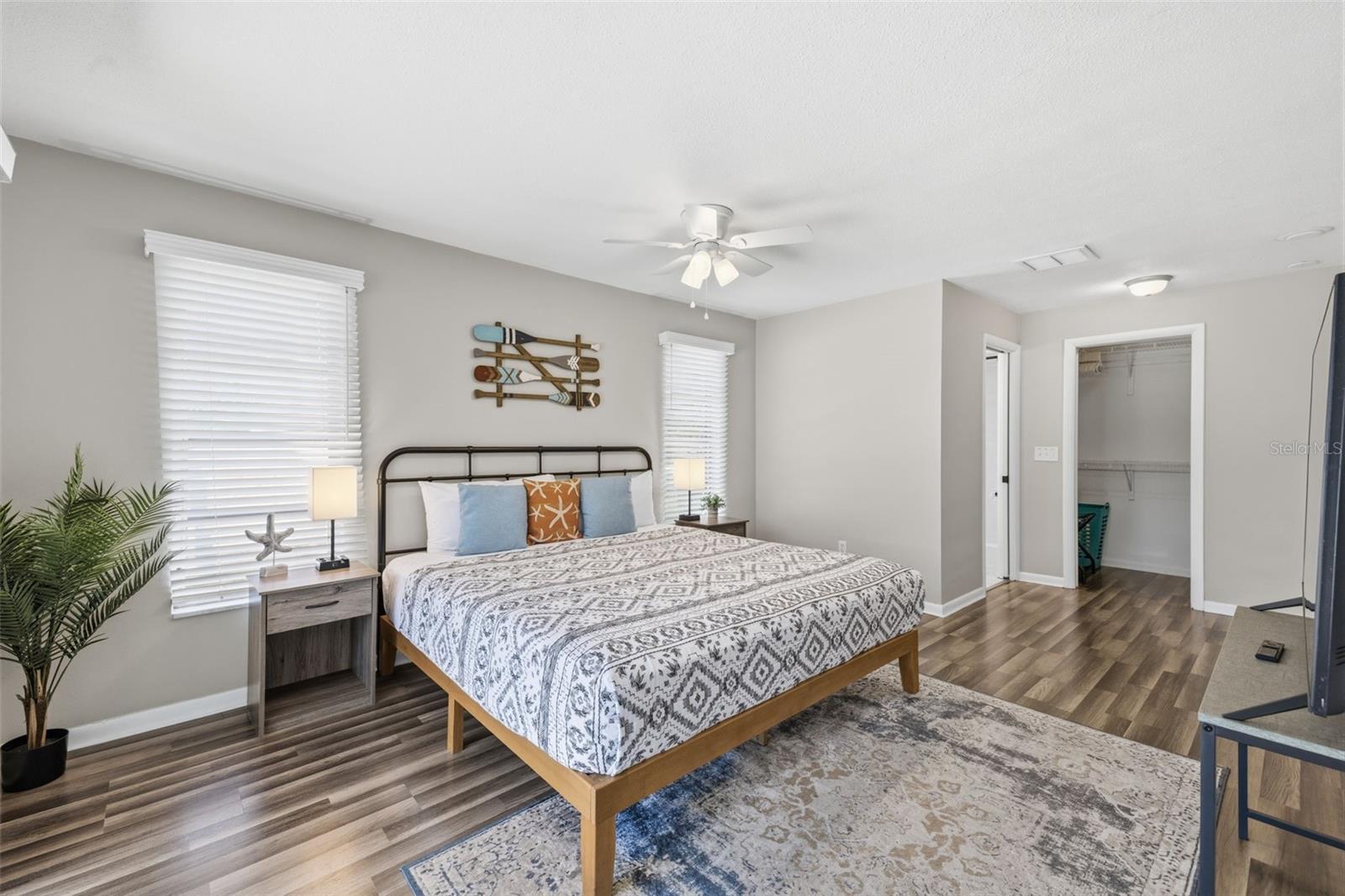 9542 OAKHURST ROAD, Seminole, FL 33776