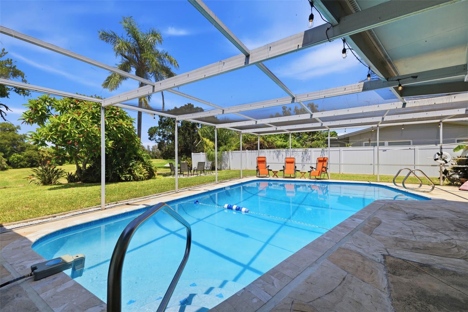 9542 OAKHURST ROAD, Seminole, FL 33776