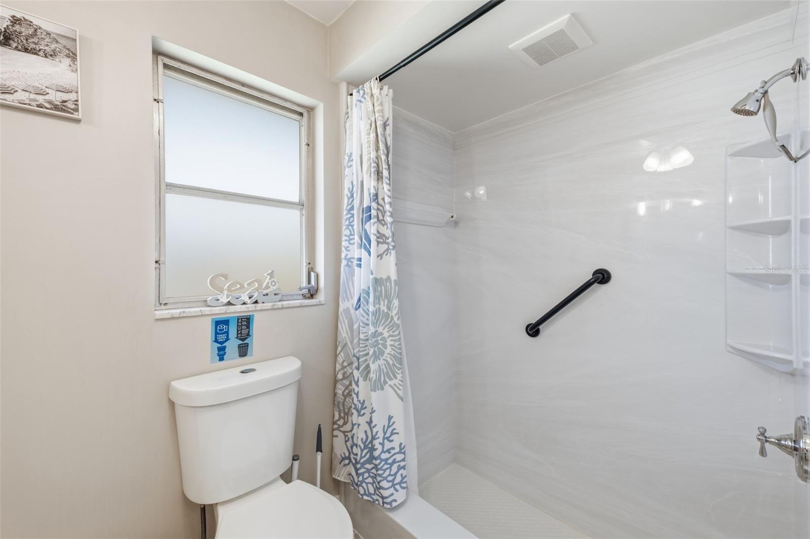 9542 OAKHURST ROAD, Seminole, FL 33776