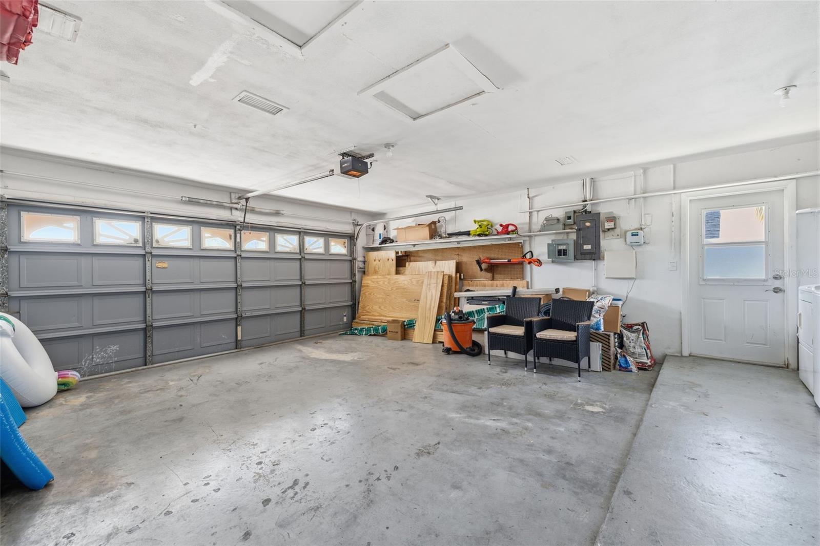 9542 OAKHURST ROAD, Seminole, FL 33776