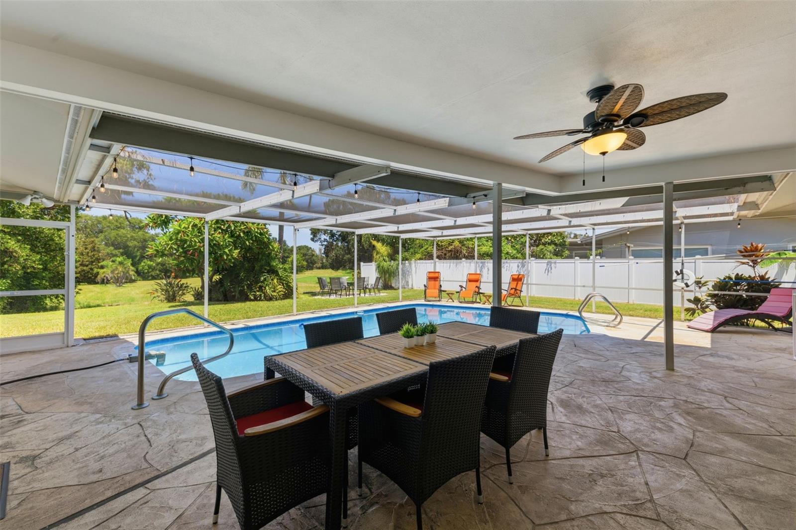 9542 OAKHURST ROAD, Seminole, FL 33776