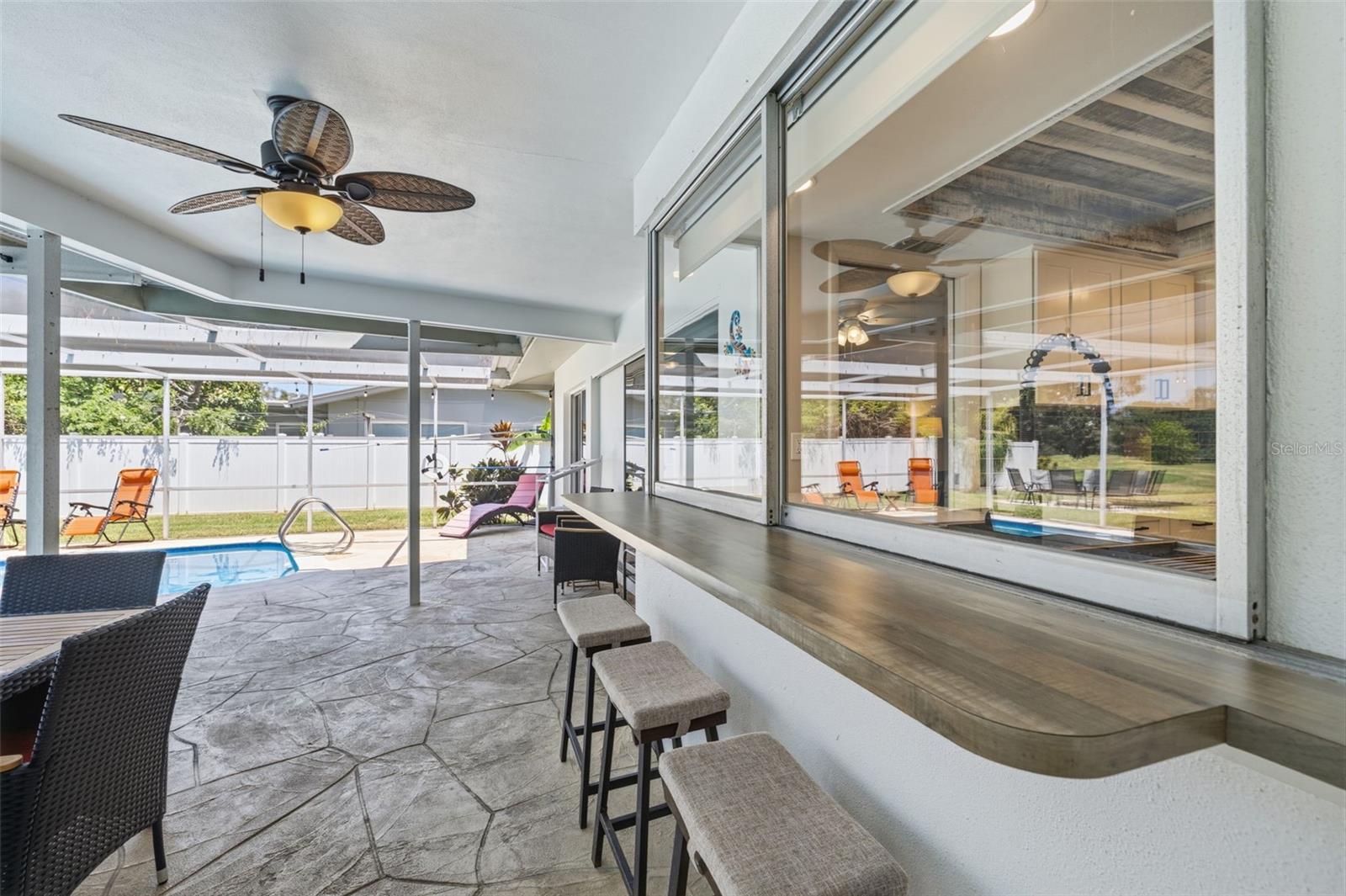 9542 OAKHURST ROAD, Seminole, FL 33776