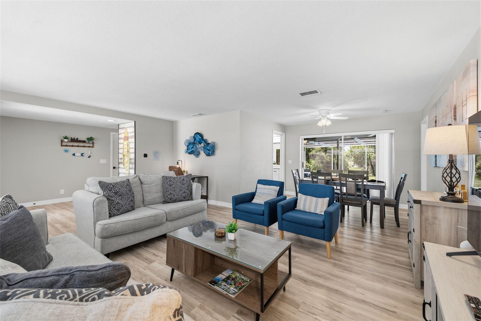 9542 OAKHURST ROAD, Seminole, FL 33776