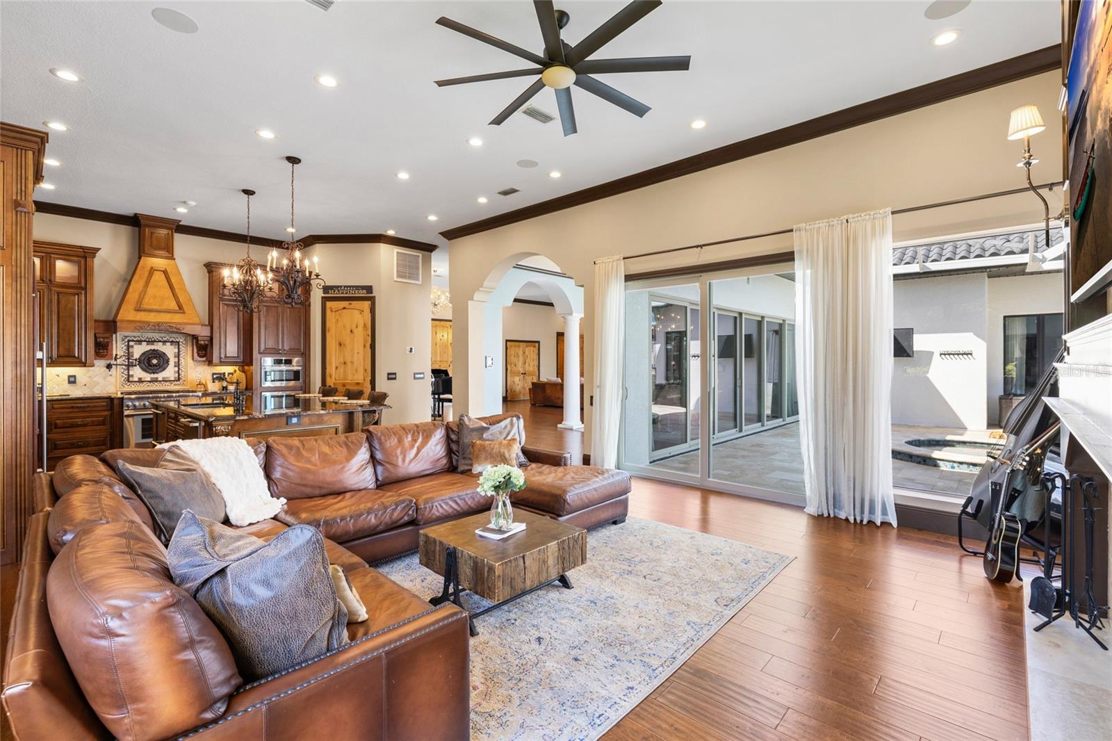9805 COMPASS POINT WAY, Tampa, FL 33615