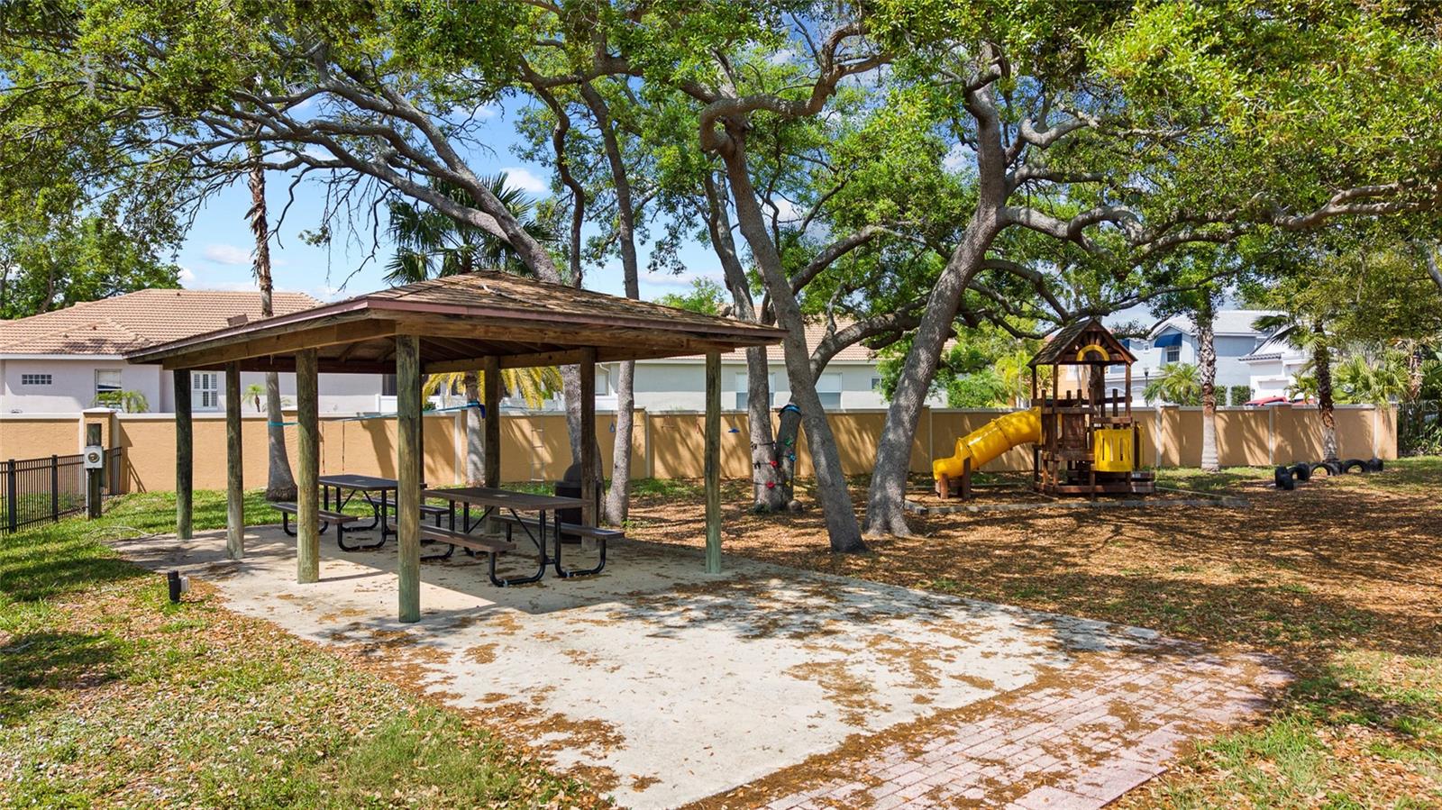9805 COMPASS POINT WAY, Tampa, FL 33615
