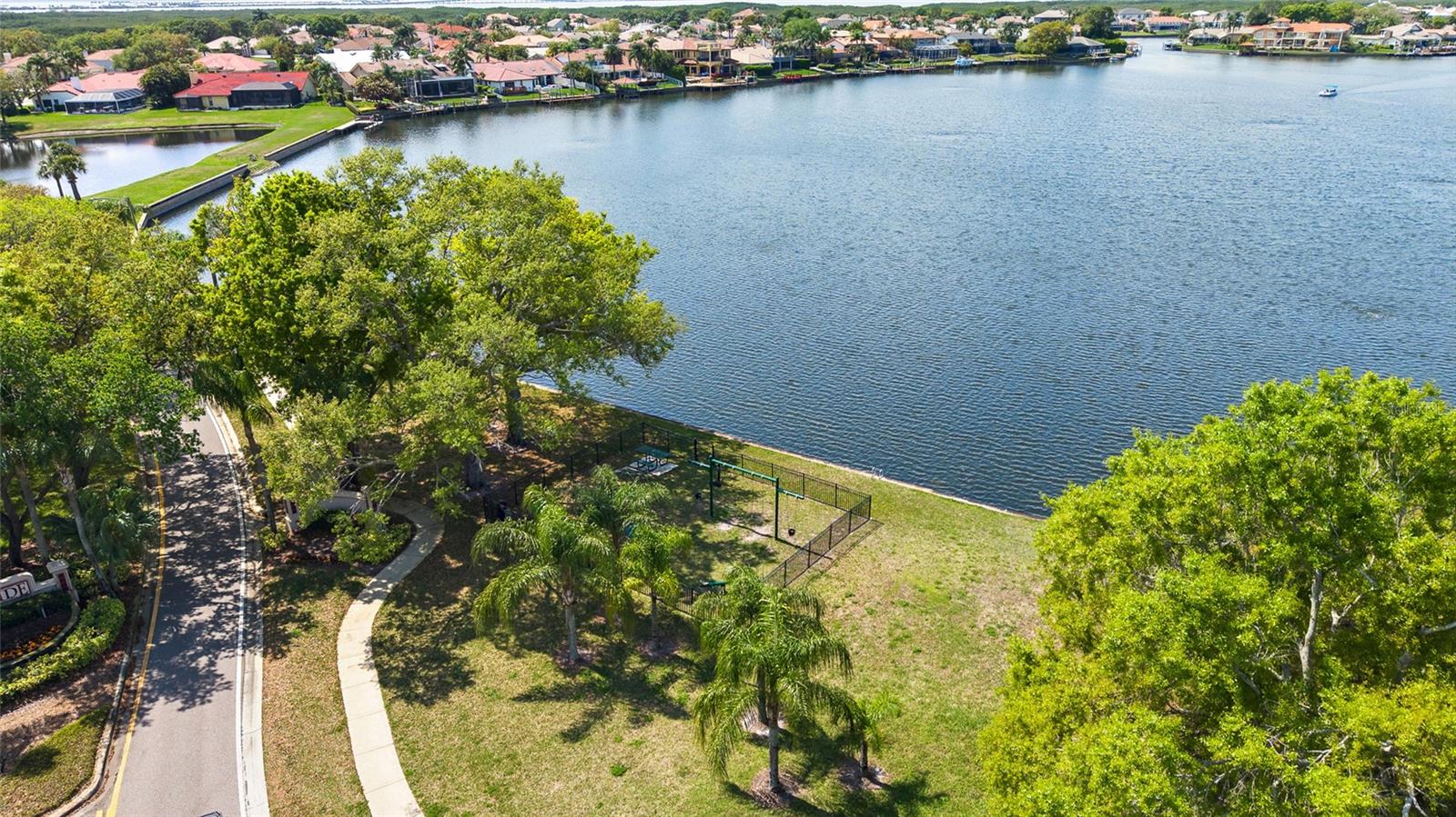 9805 COMPASS POINT WAY, Tampa, FL 33615