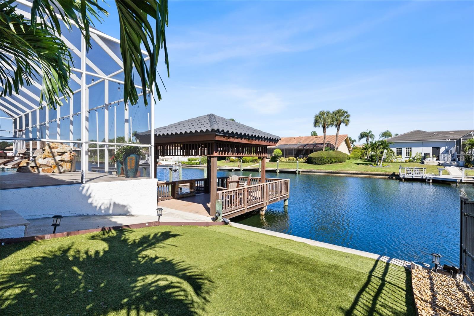 Fenced side yard