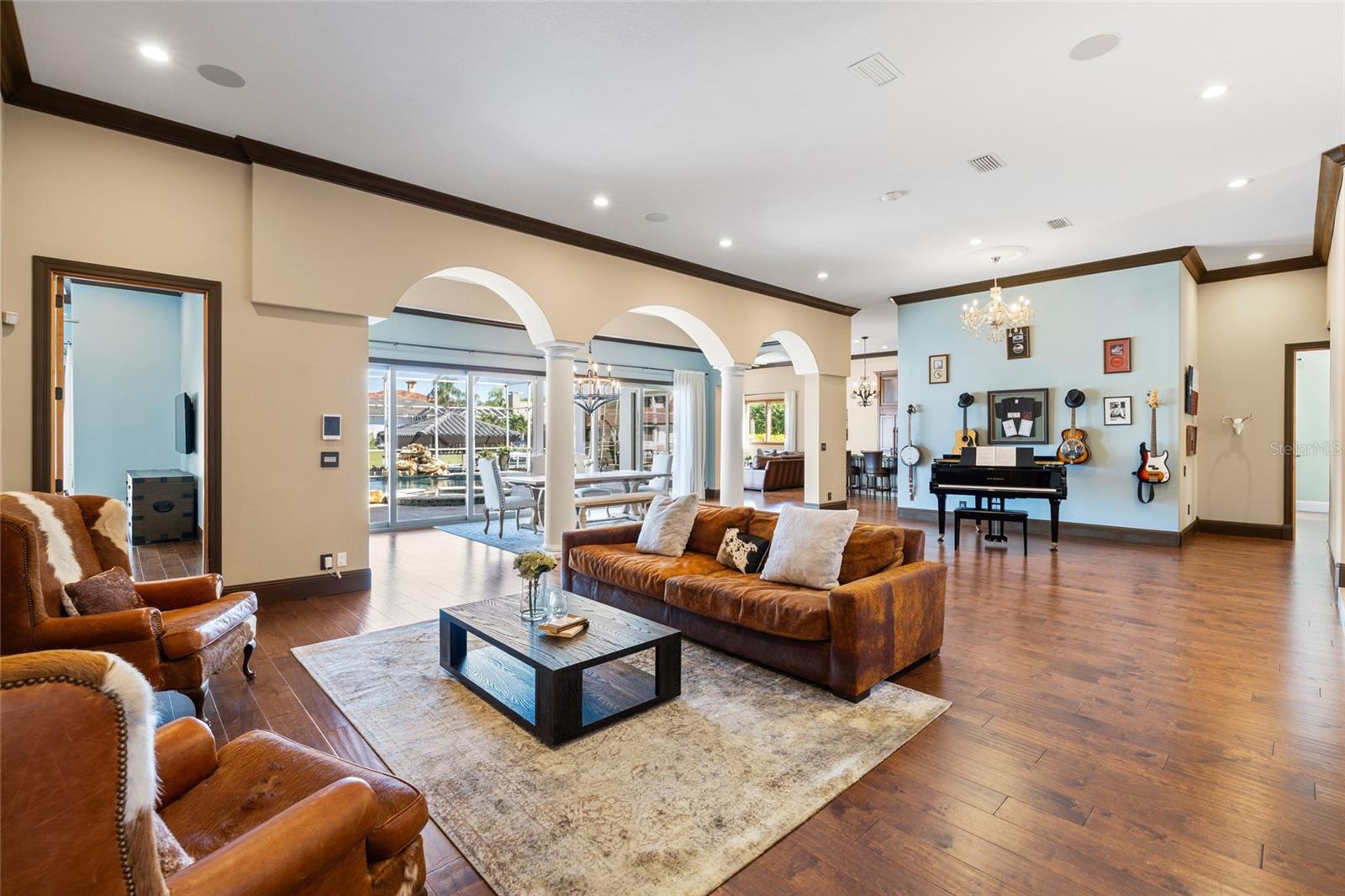 9805 COMPASS POINT WAY, Tampa, FL 33615